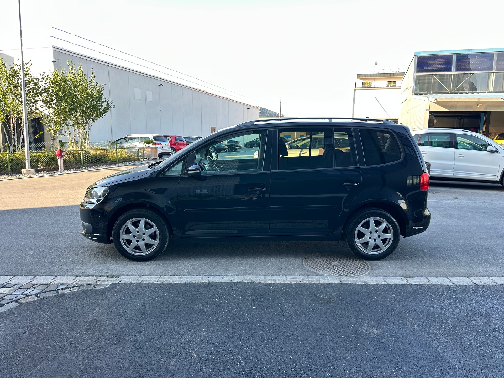 VW Touran 1.4 TSI Comfortline 7 Plätze-image-5