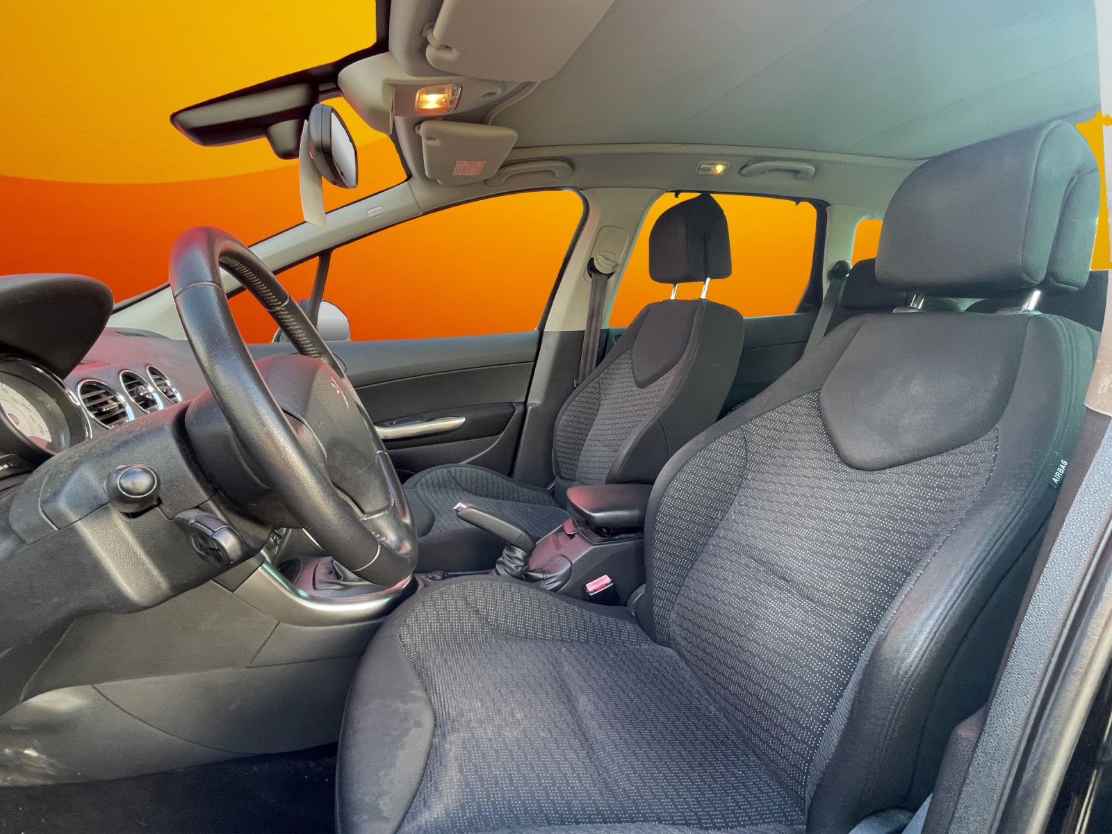 PEUGEOT 308 SW 2.0 HDI Sport-image-9