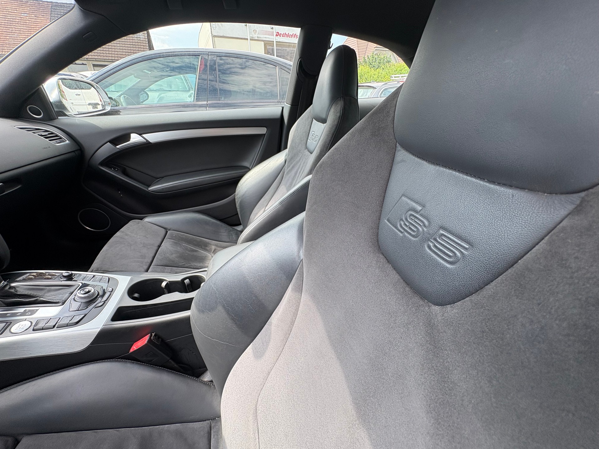 AUDI S5 Coupé 4.2 FSI quattro tiptronic-image-11