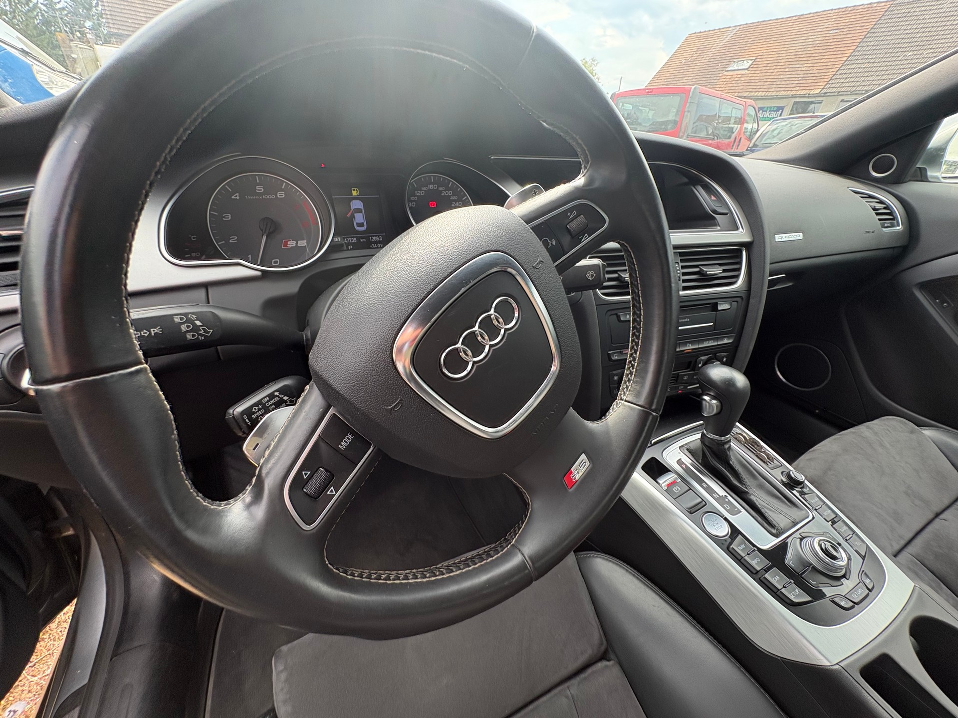 AUDI S5 Coupé 4.2 FSI quattro tiptronic-image-12
