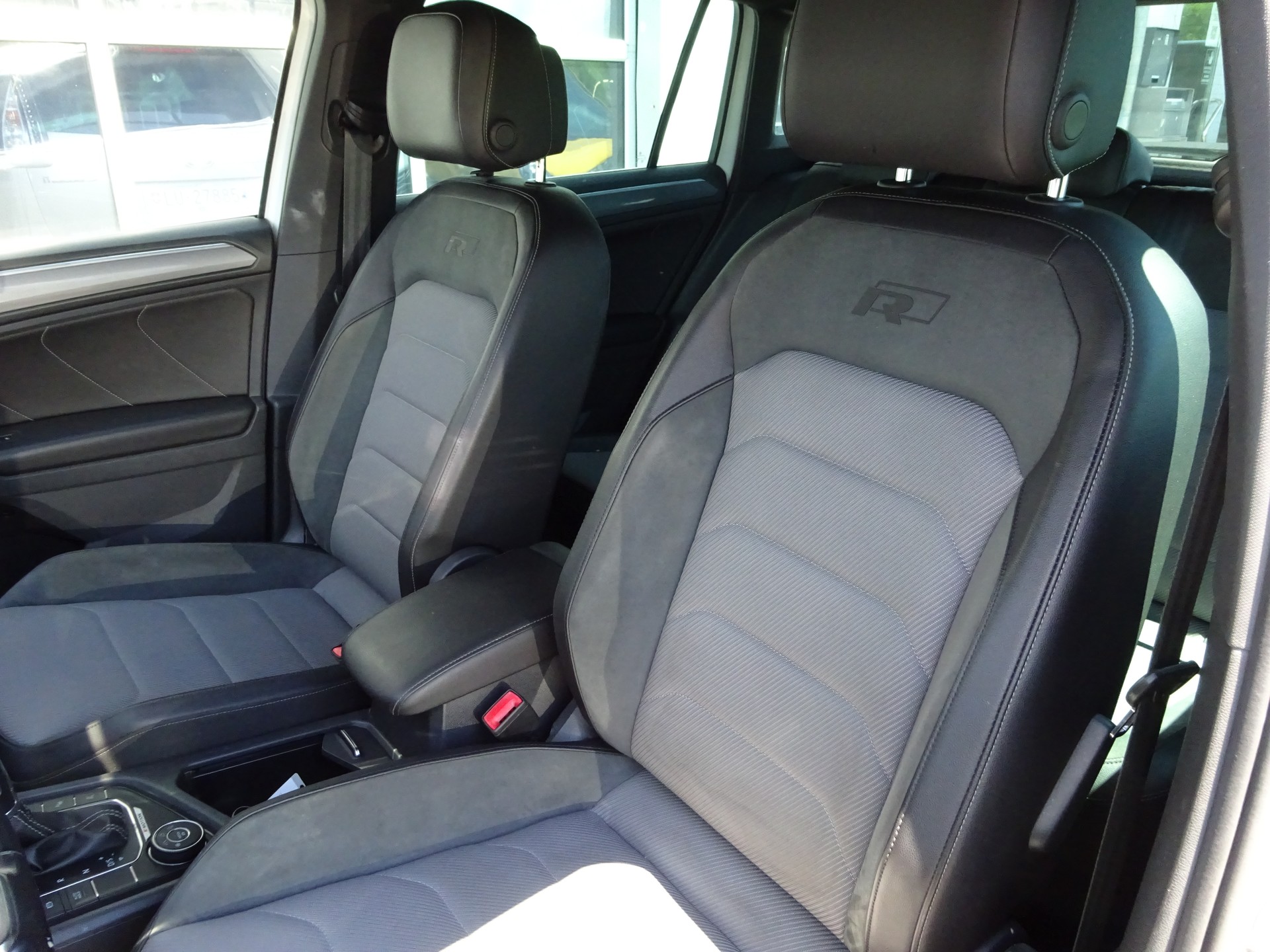 VW Tiguan 2.0 TDI SCR Highline4Motion DSG-image-6