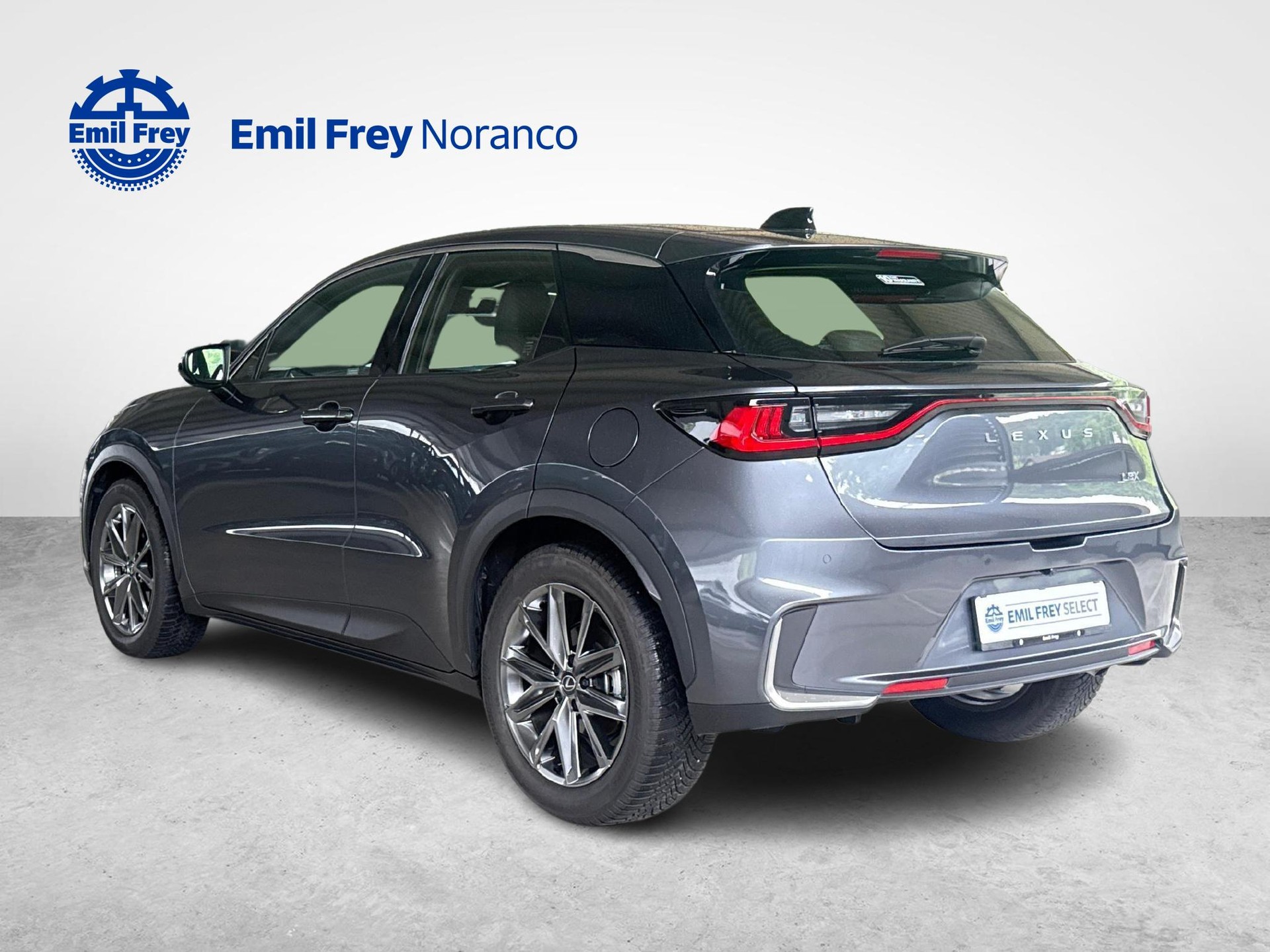 LEXUS LBX 1.5 Hybrid Relax AWD - Pneumatici invernali & Servizi inclusi-showroom-element-2