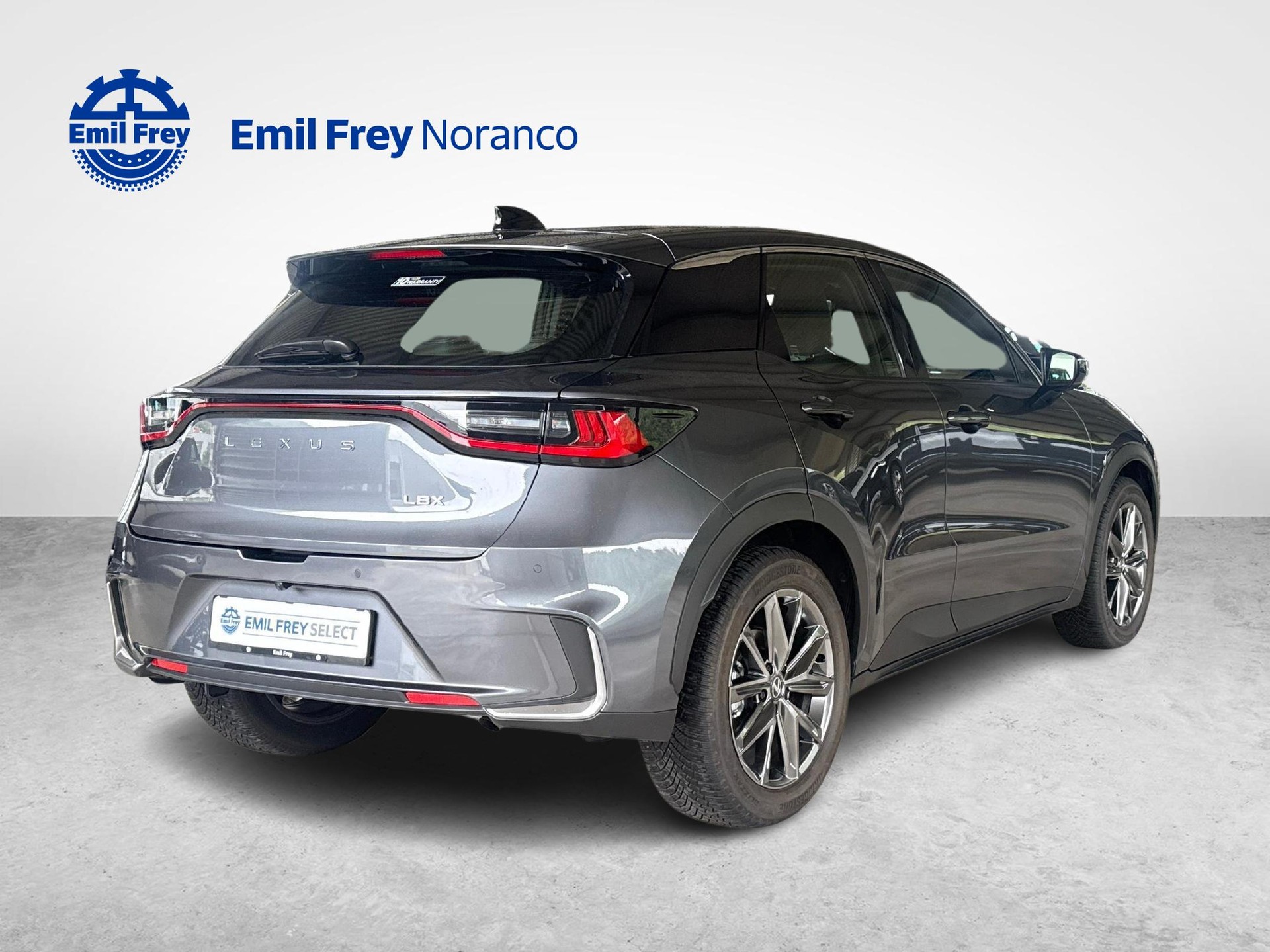 LEXUS LBX 1.5 Hybrid Relax AWD - Pneumatici invernali & Servizi inclusi-image-4