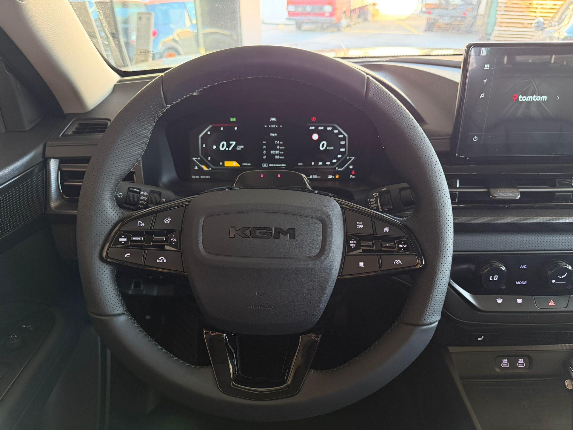 KGM-SsangYong Grand Musso 2.2 e-XDI Titanium-image-14