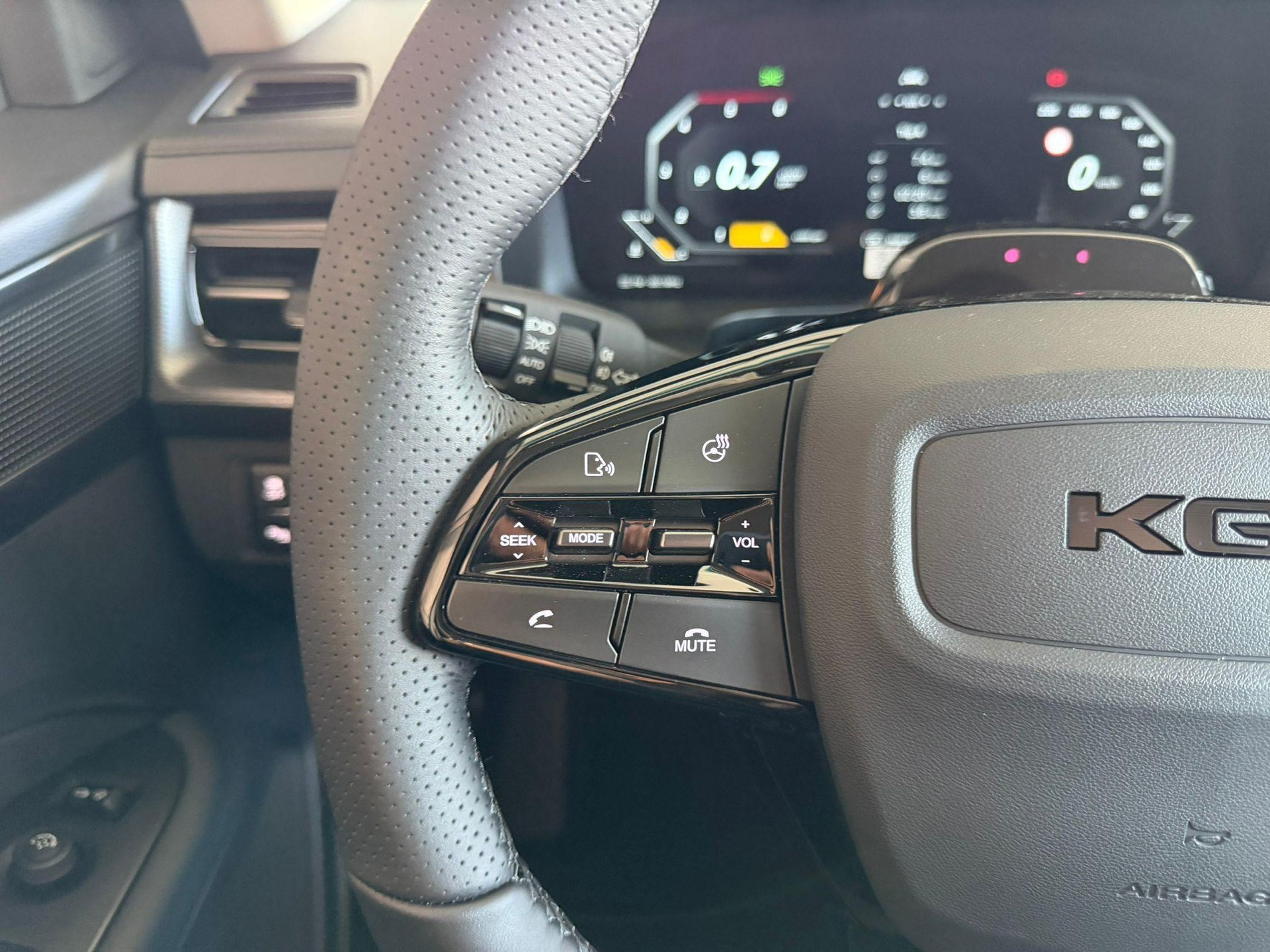 KGM-SsangYong Grand Musso 2.2 e-XDI Titanium-image-15