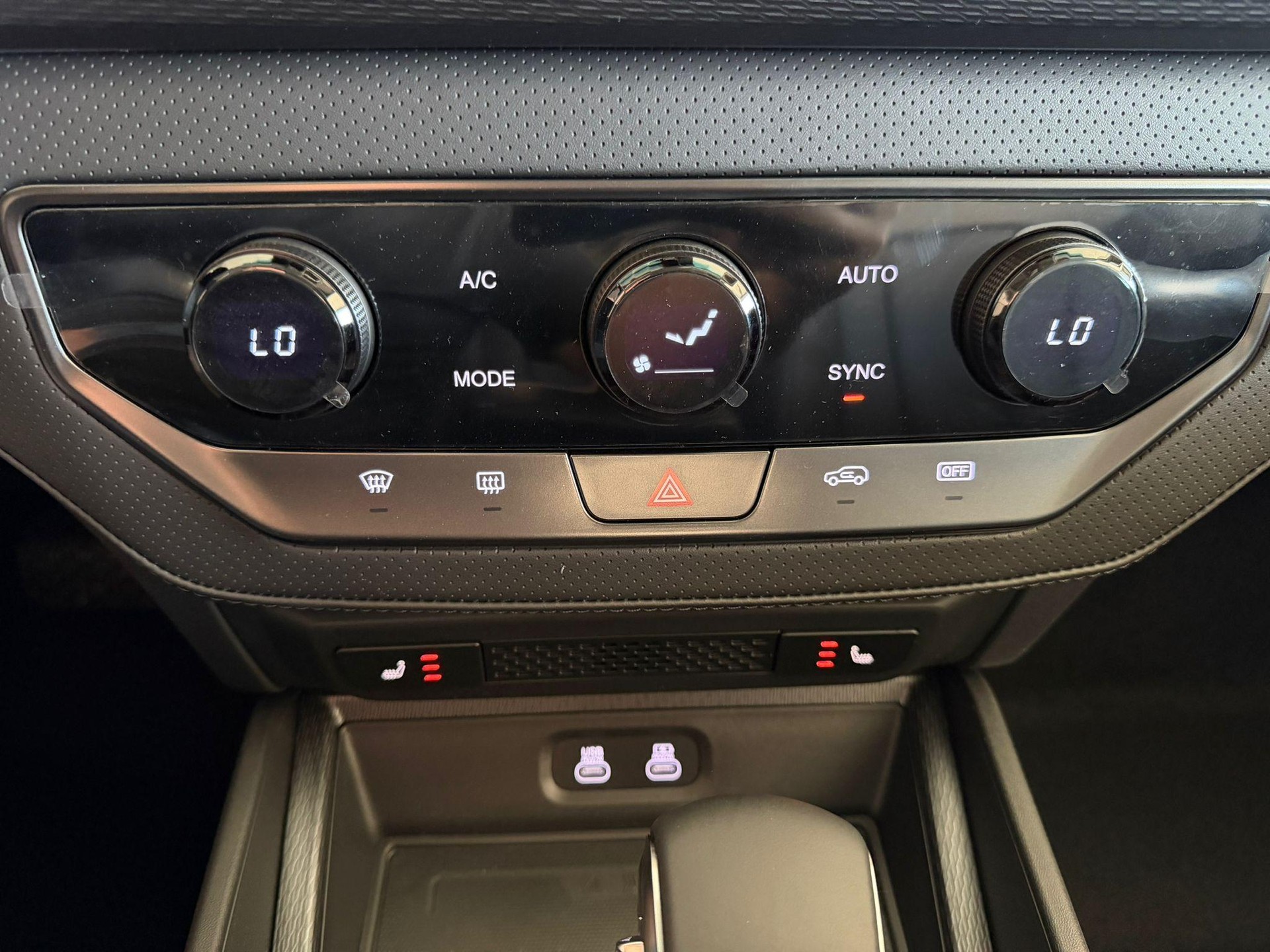 KGM-SsangYong Grand Musso 2.2 e-XDI Titanium-image-20