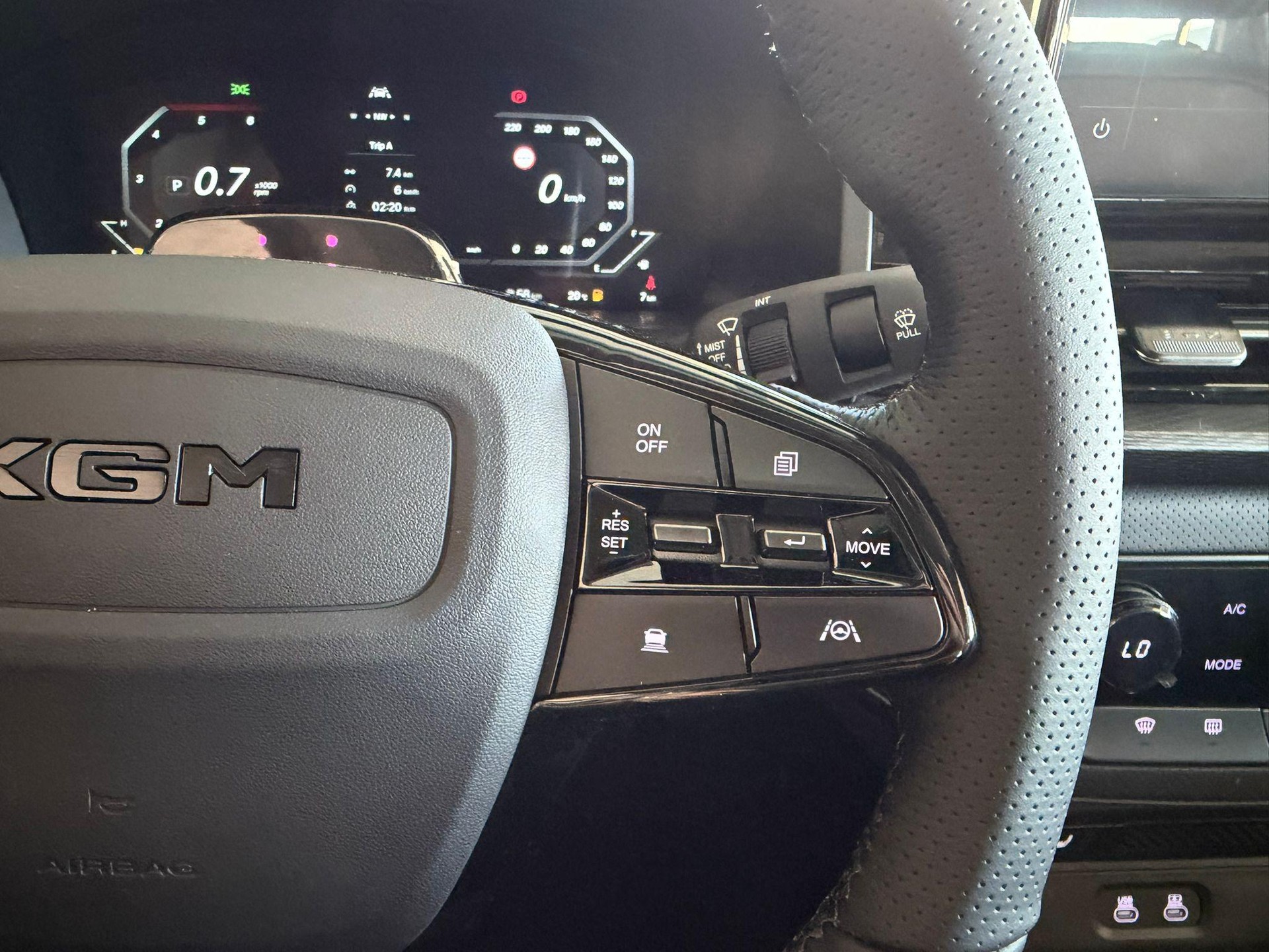 KGM-SsangYong Grand Musso 2.2 e-XDI Titanium-image-16