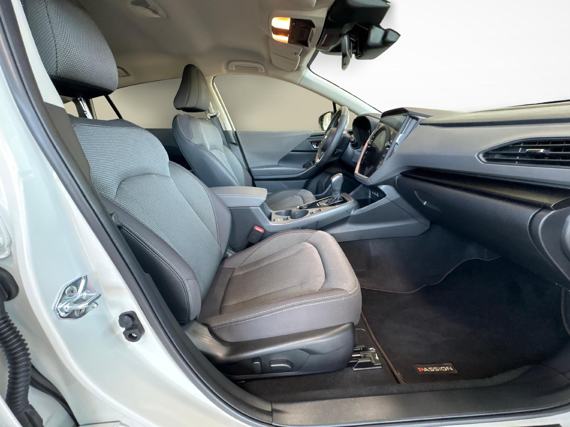 SUBARU Crosstrek 2.0i e-Boxer Passion-image-9