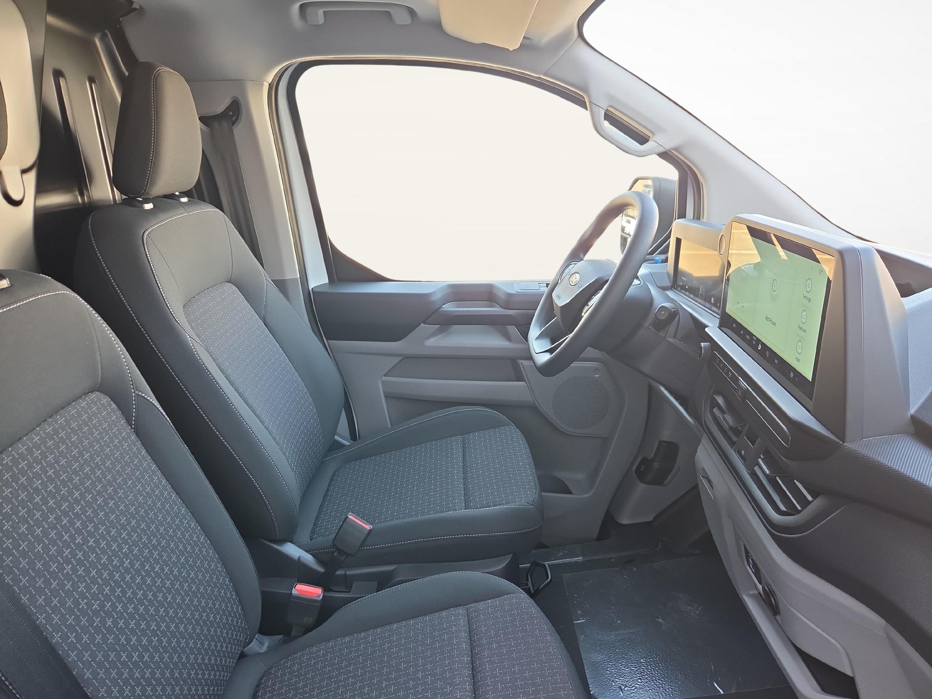 FORD Transit C Van 320 L1 2.5 Duratec 233 Trend PHEV-image-8