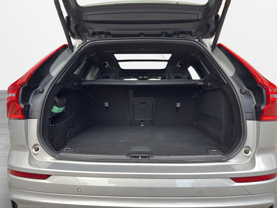 VOLVO XC60 T8 eAWD PluginHybrid Polestar Geartronic-image-12