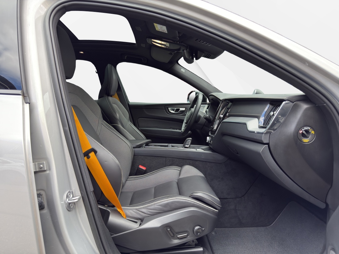 VOLVO XC60 T8 eAWD PluginHybrid Polestar Geartronic-image-11