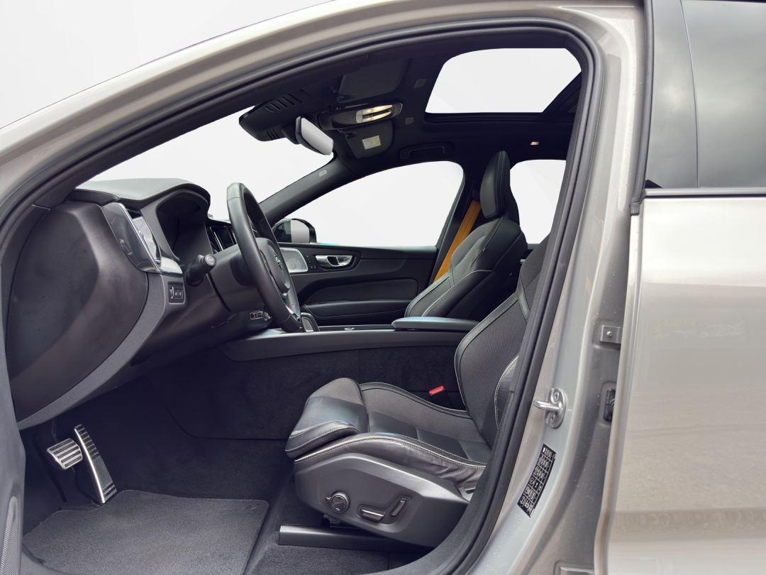 VOLVO XC60 T8 eAWD PluginHybrid Polestar Geartronic-image-8