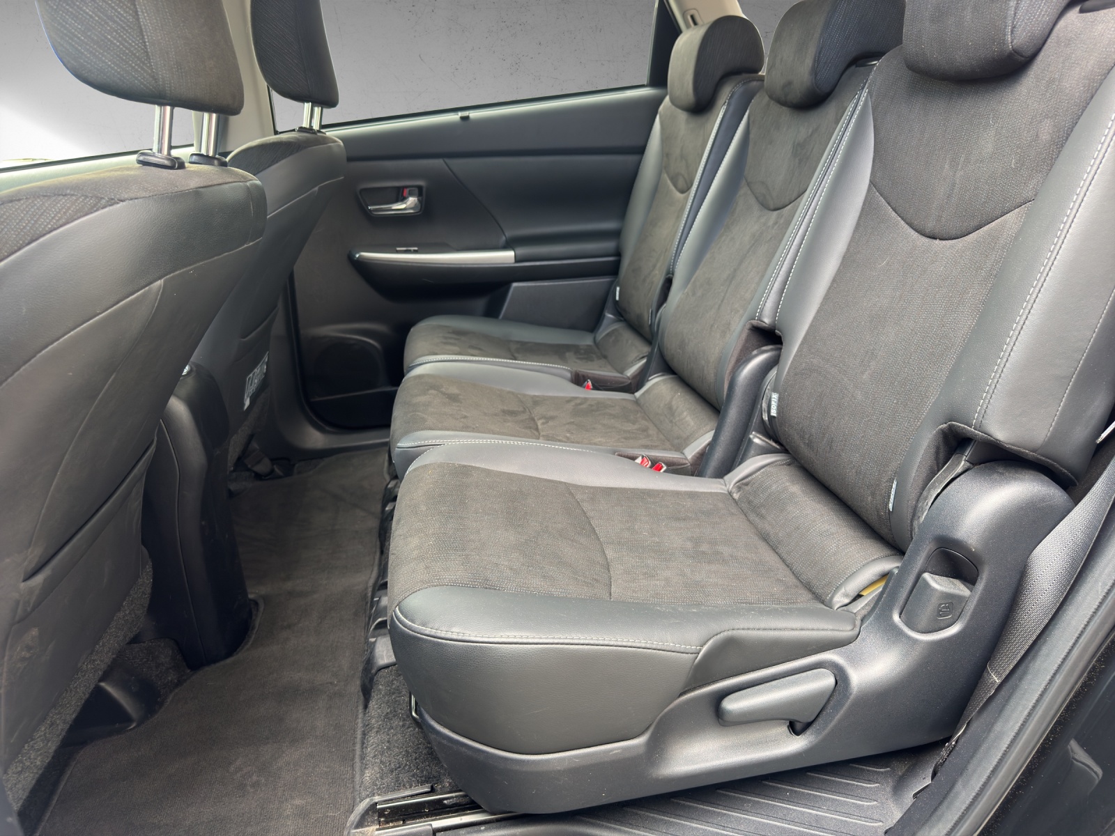 TOYOTA Prius+ 1.8 VVT-i HSD Comfort-image-11