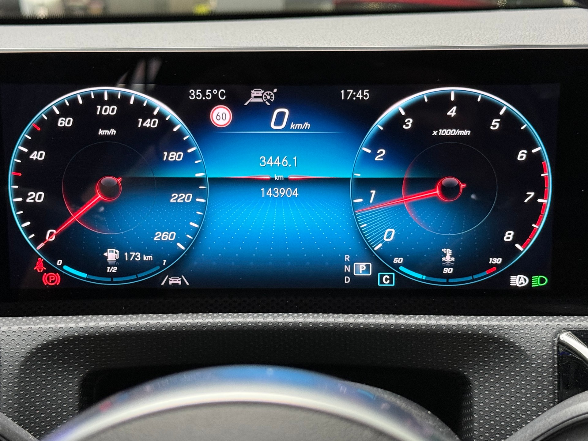 MERCEDES-BENZ A 250 4Matic AMG Line 4Matic 7G-DCT-image-13