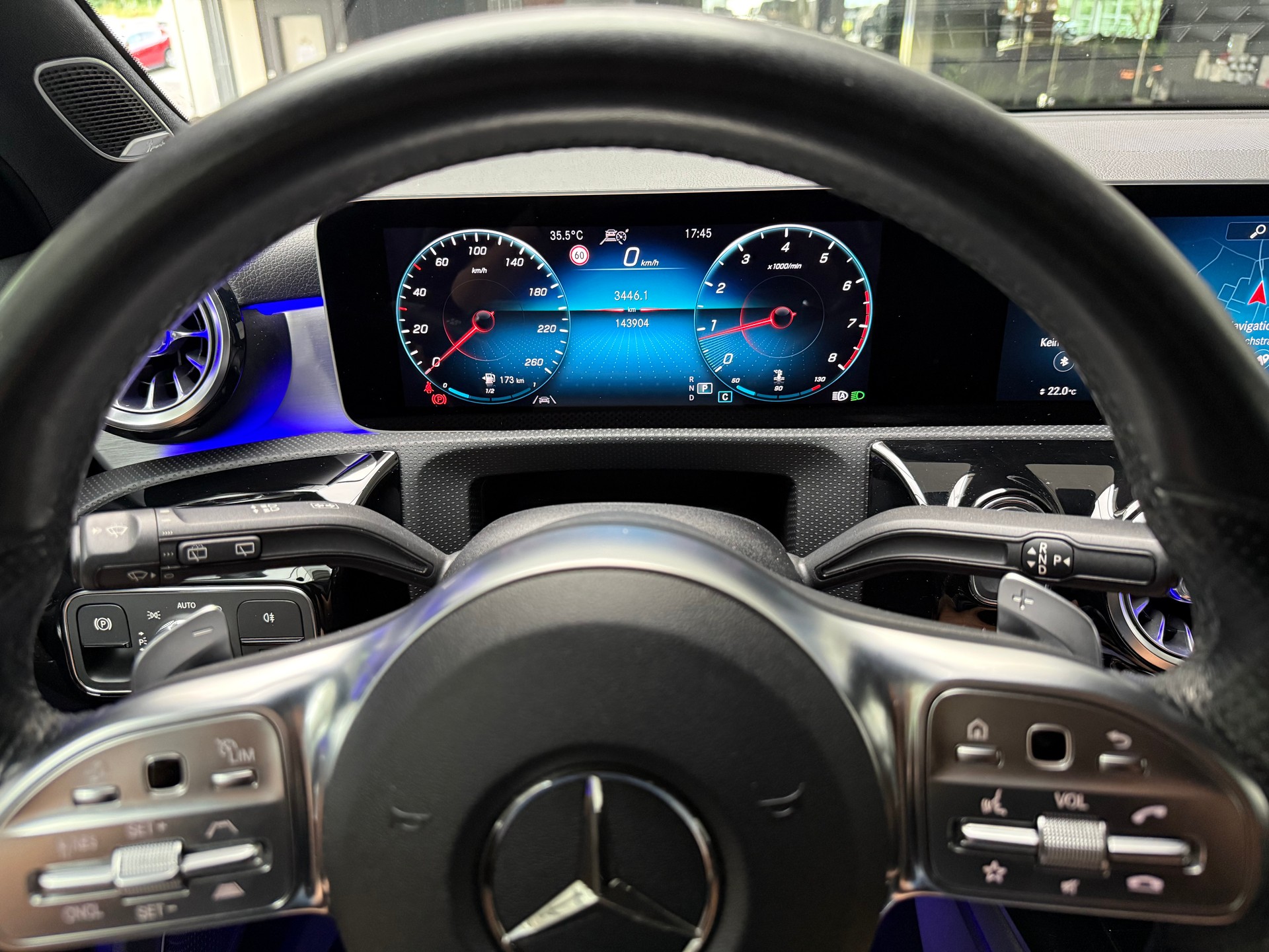 MERCEDES-BENZ A 250 4Matic AMG Line 4Matic 7G-DCT-image-12