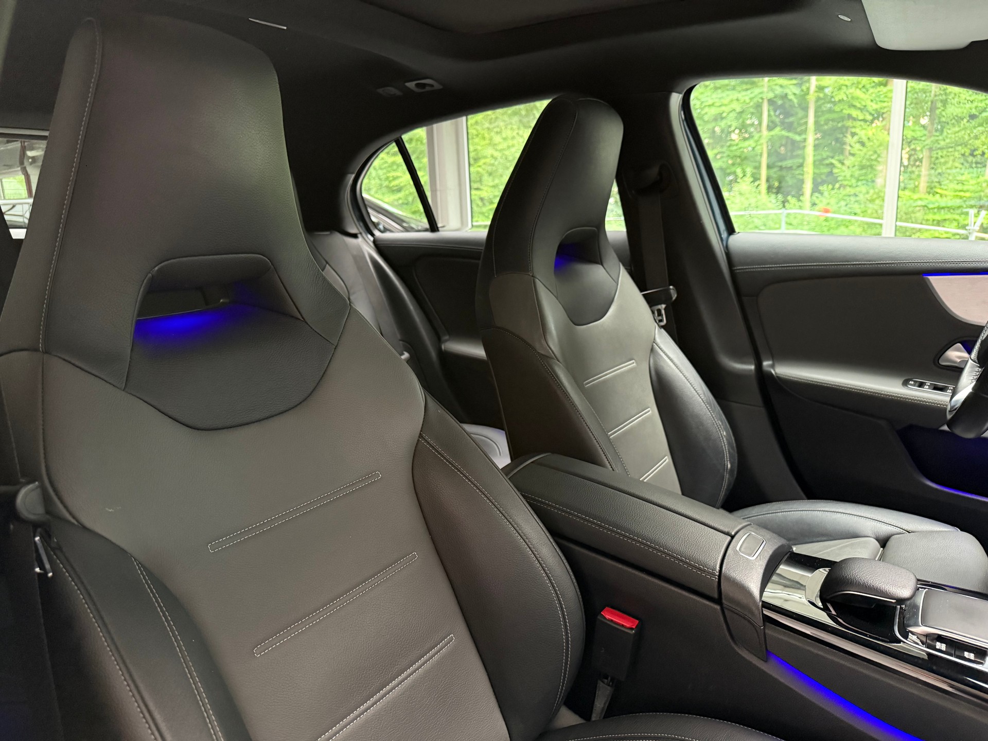 MERCEDES-BENZ A 250 4Matic AMG Line 4Matic 7G-DCT-image-7