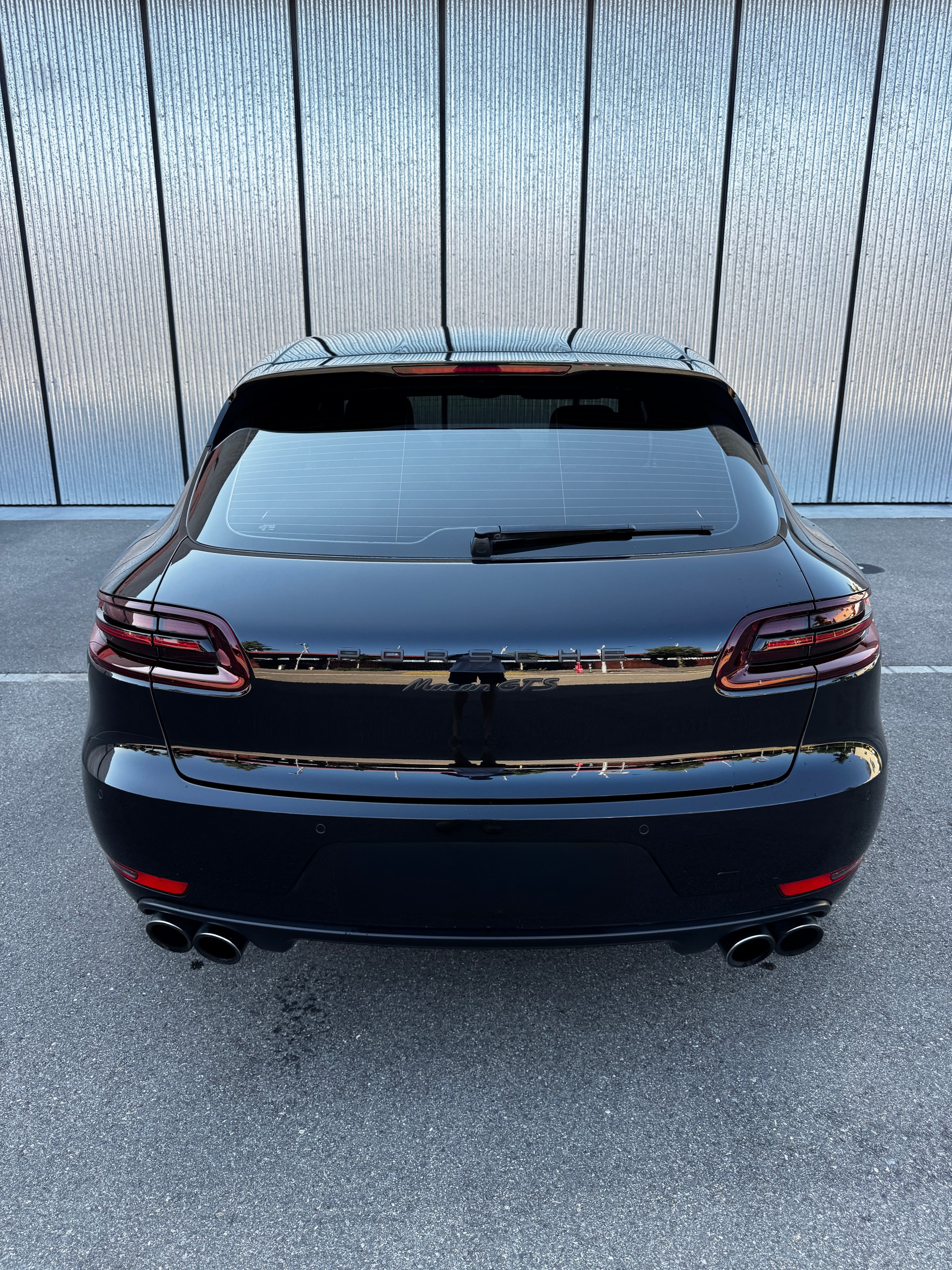 PORSCHE 3.0 V6 GTS-image-2