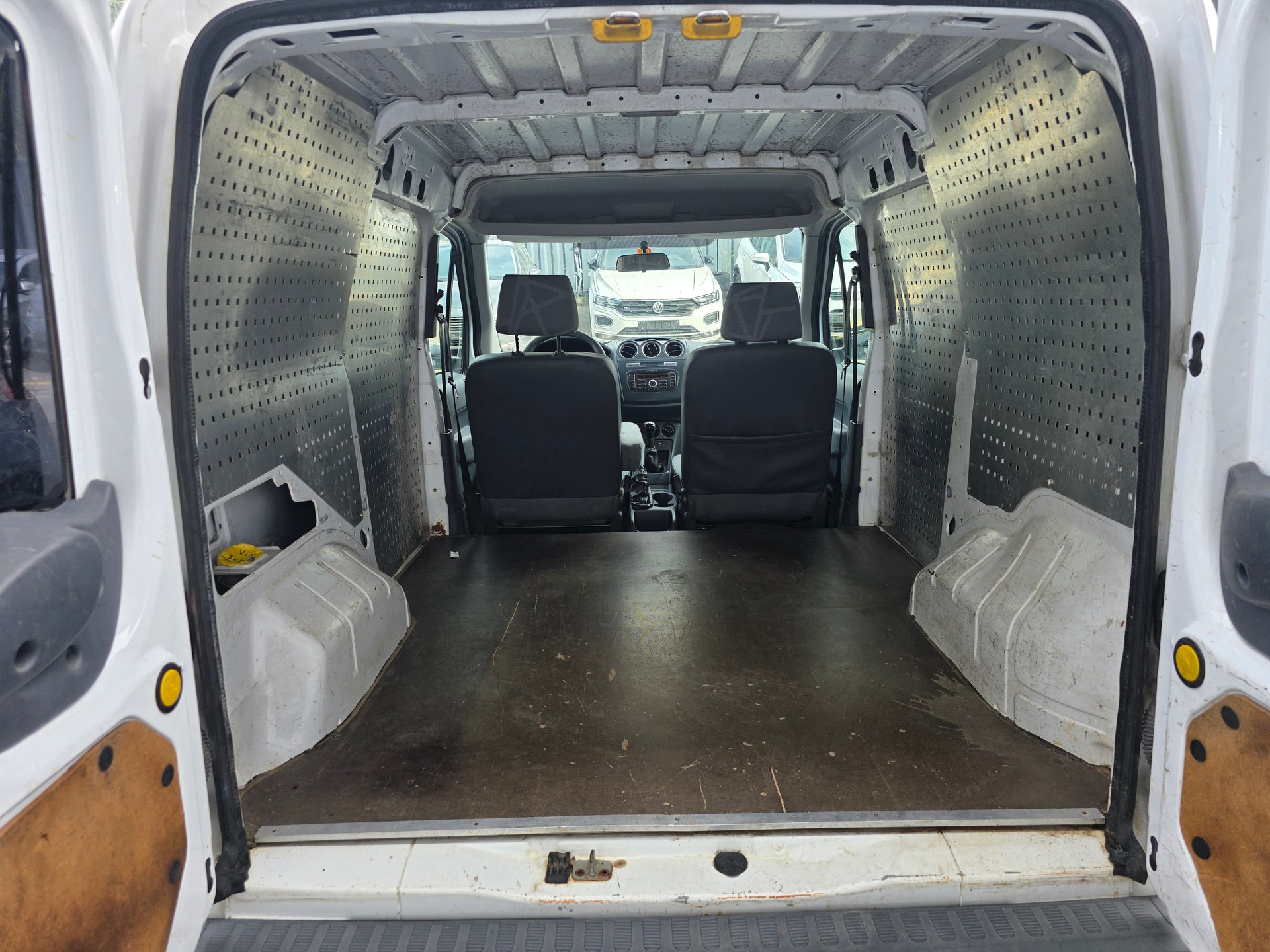 FORD Transit Connect Van T220 1.8 TDCi S Trend-image-7