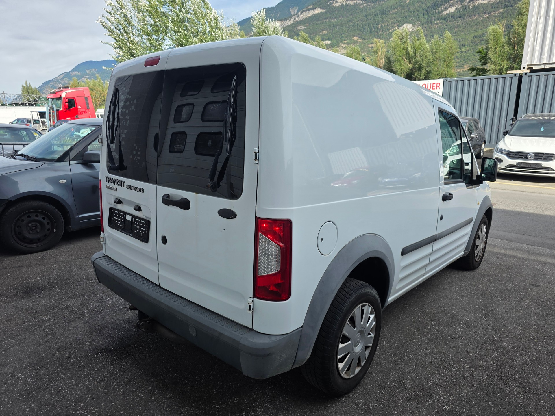 FORD Transit Connect Van T220 1.8 TDCi S Trend-image-2