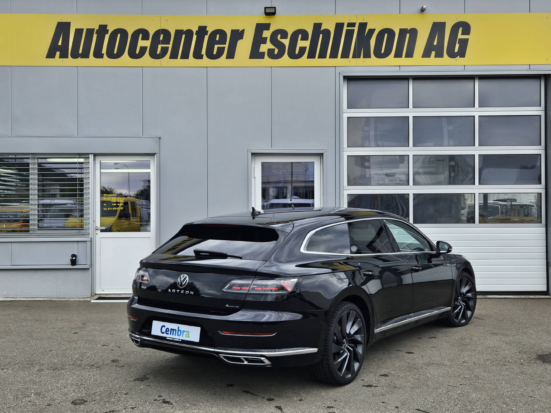 VW Arteon Shooting Brake 2.0 TSI R-Line DSG 4m* IQ Light Matrix LED * ACC * Anhängerkupplung *-image-4