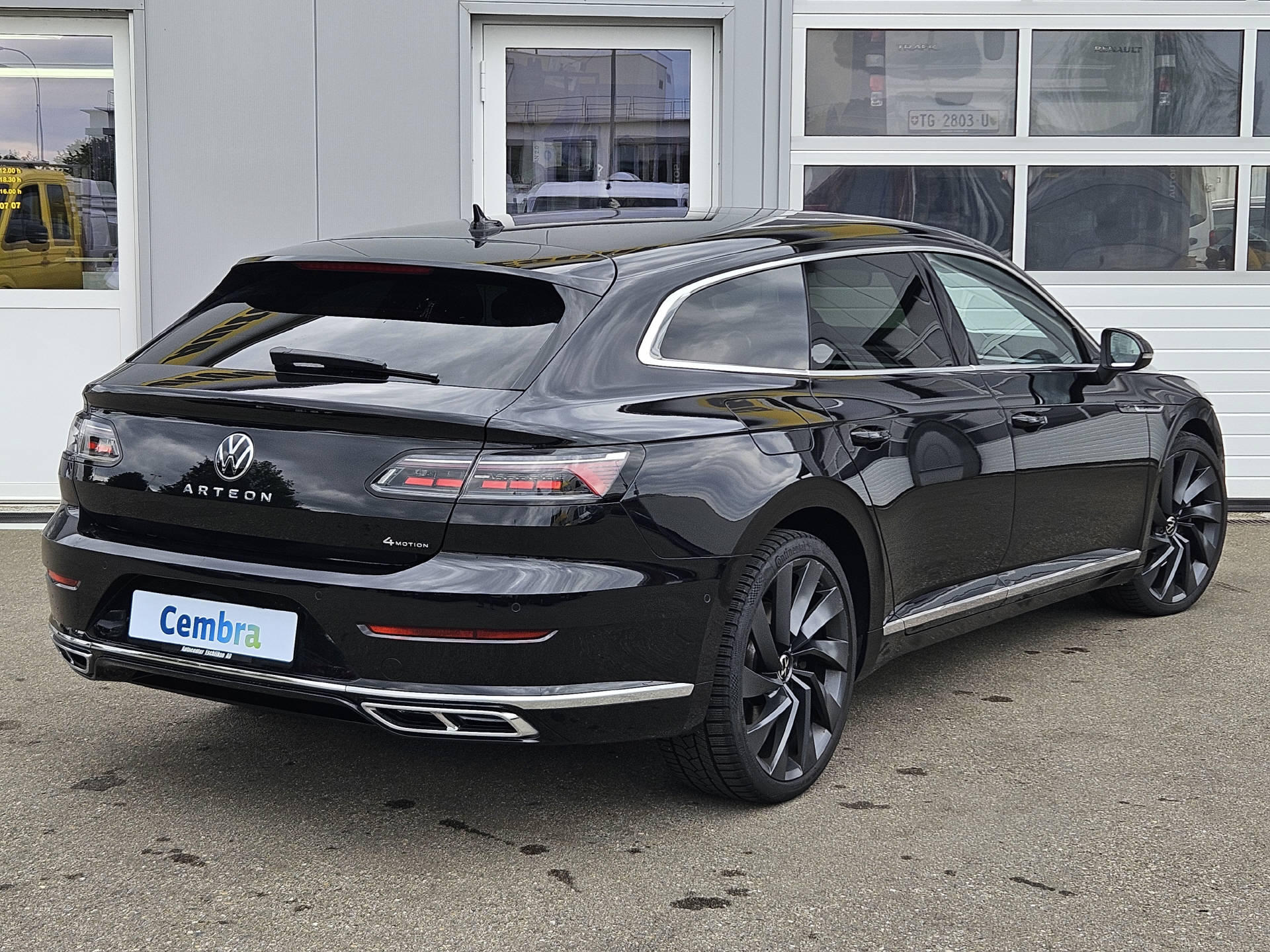 VW Arteon Shooting Brake 2.0 TSI R-Line DSG 4m* IQ Light Matrix LED * ACC * Anhängerkupplung *-image-5