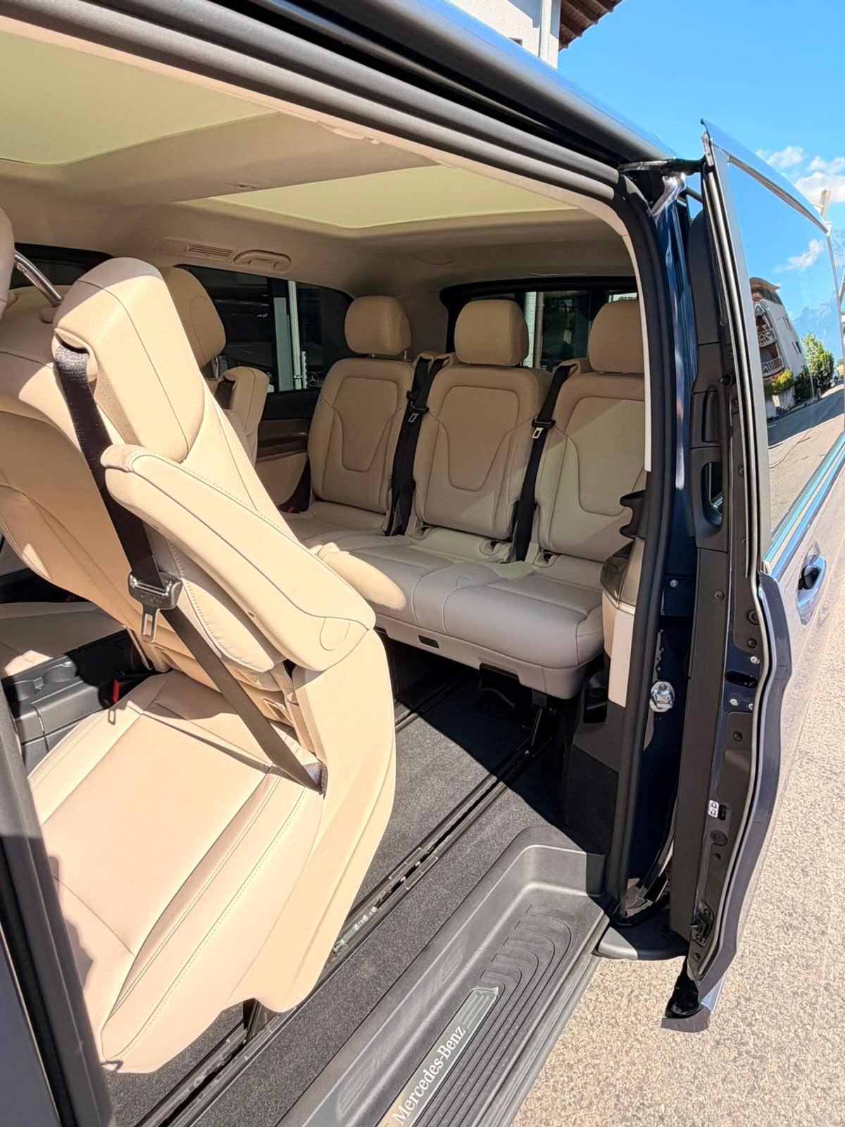 MERCEDES-BENZ V 300 d Exclusive lang Van-image-18
