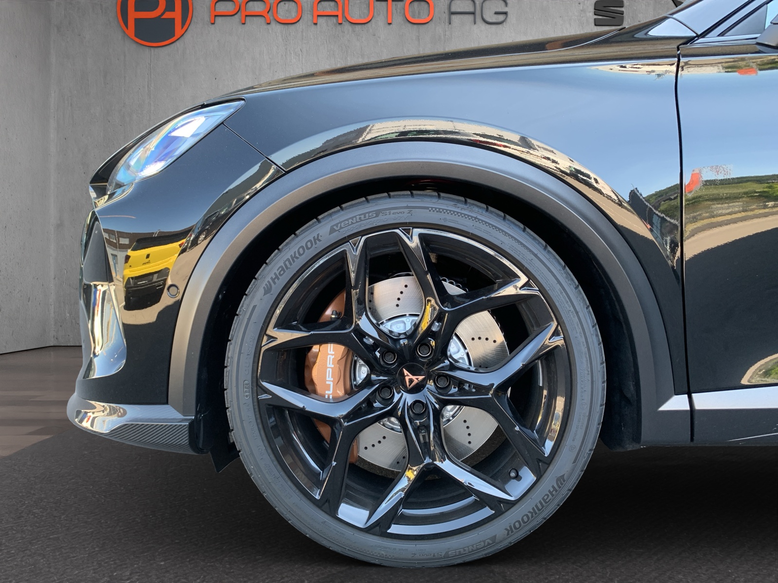 CUPRA Formentor 2.5TSI 4Drive DSG Black Edition *Firmeneinlösung*-image-15