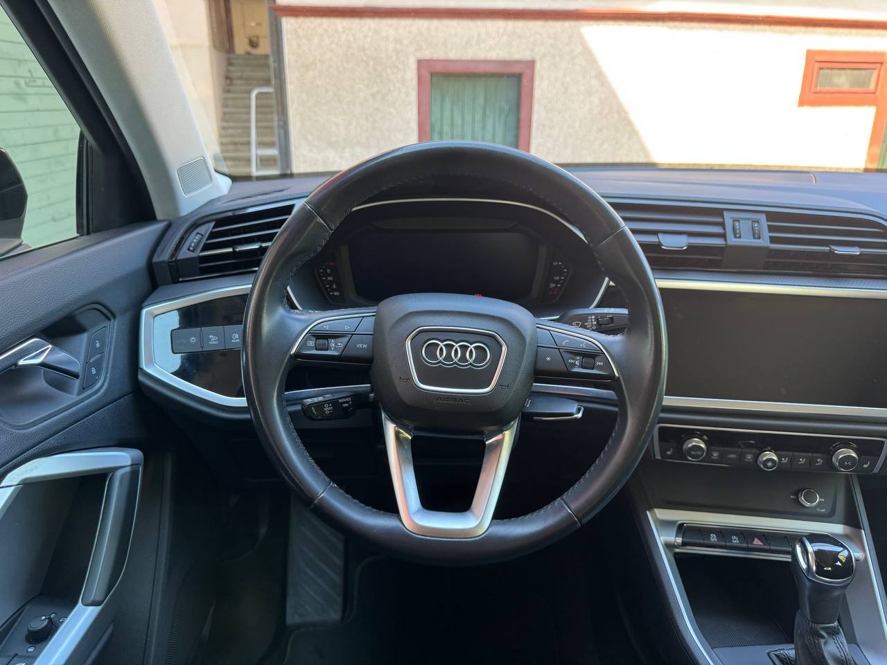 AUDI Q3 35 TFSI advanced S-tronic-image-10