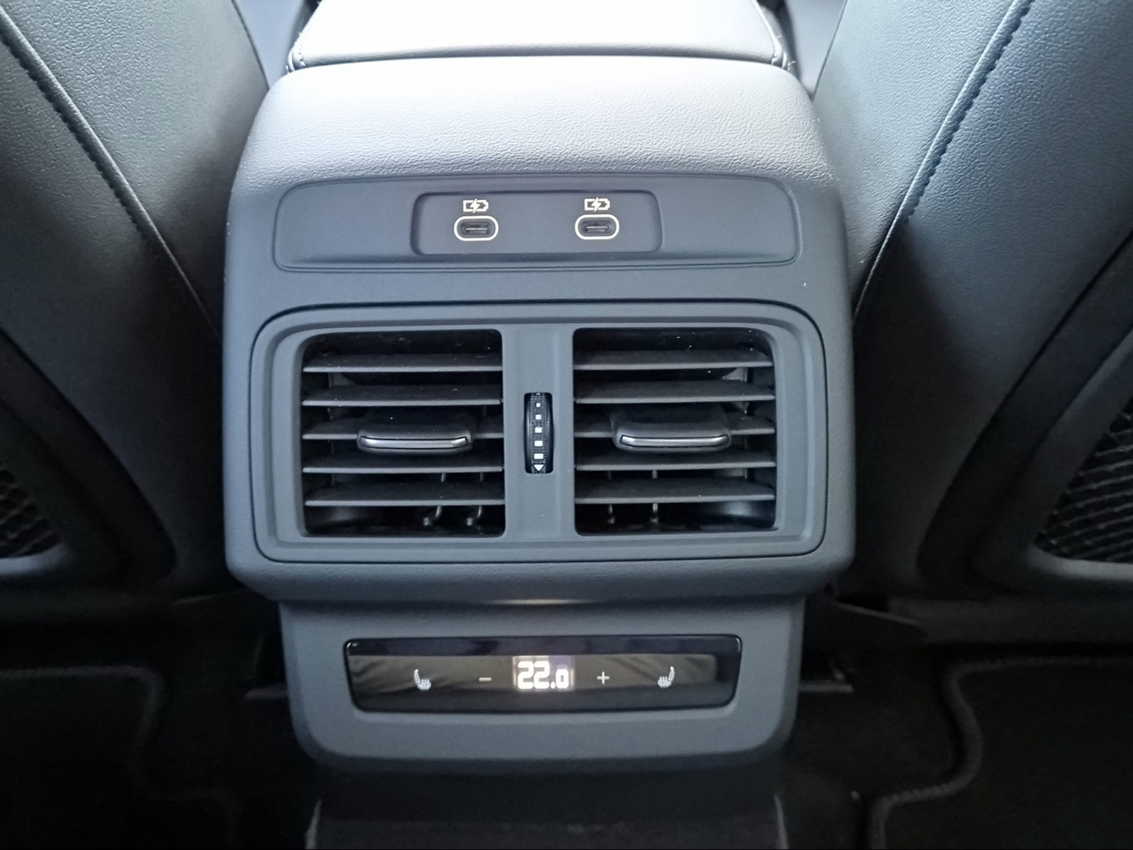 AUDI SQ5 TFSI quattro S-tronic Daytonagrau Perleffekt-image-16