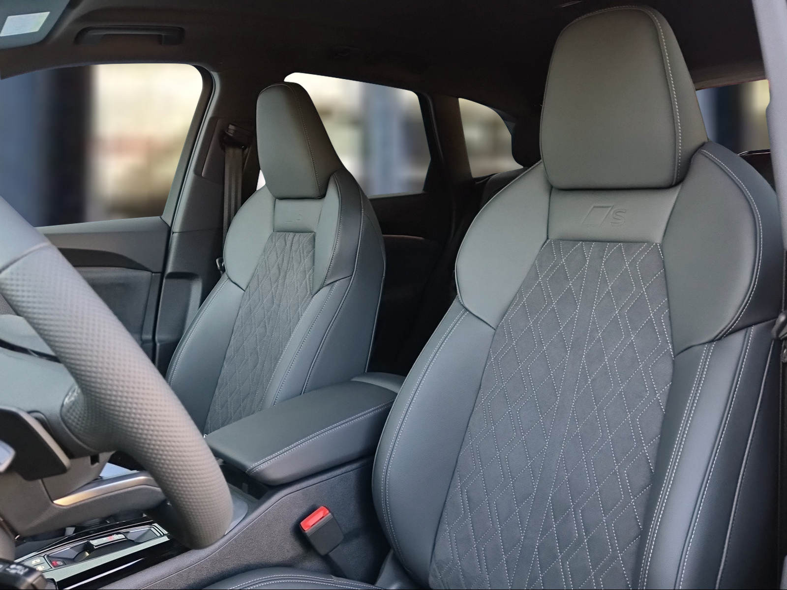 AUDI SQ5 TFSI quattro S-tronic Daytonagrau Perleffekt-image-8