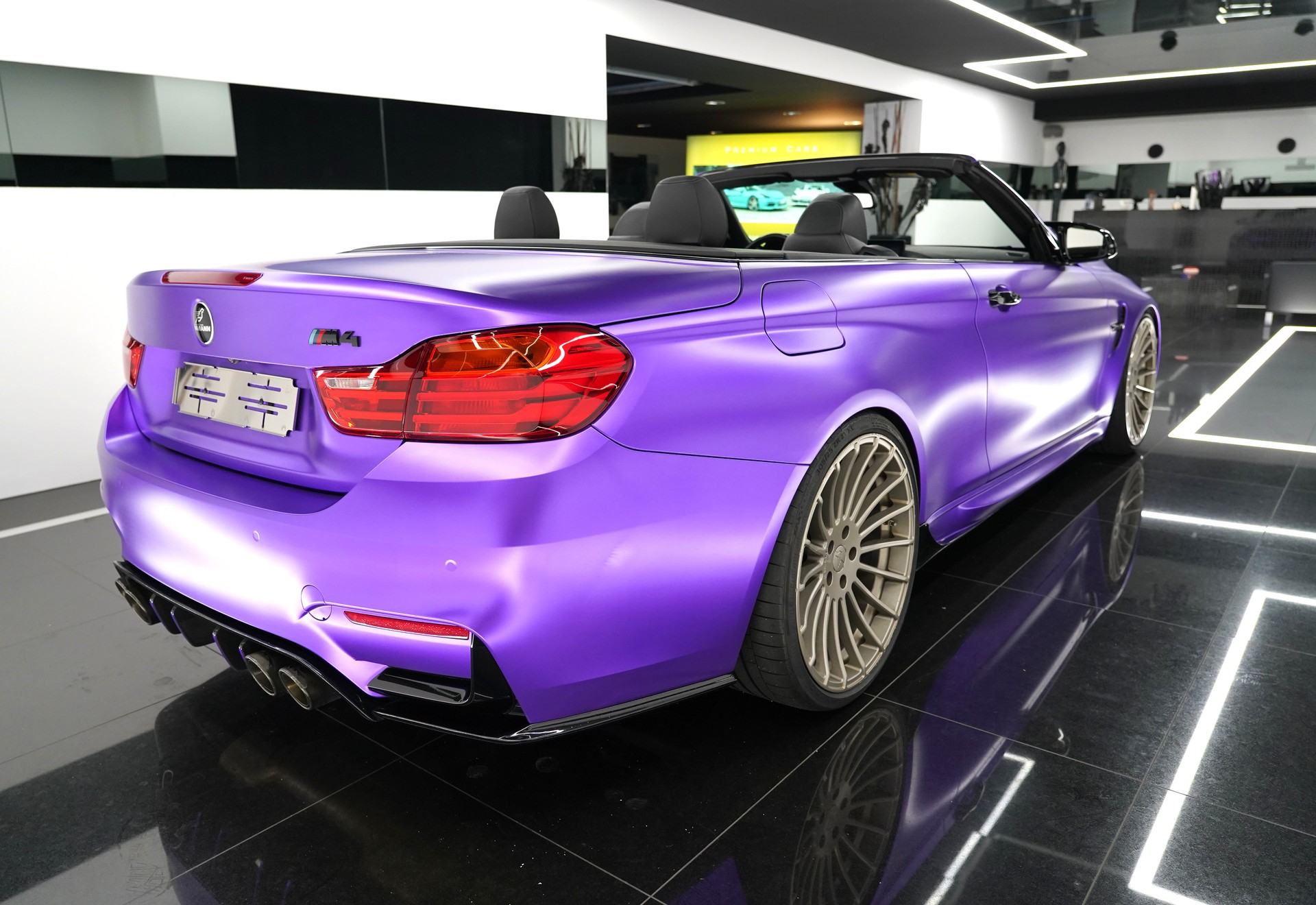 BMW M4 Cabrio-image-3