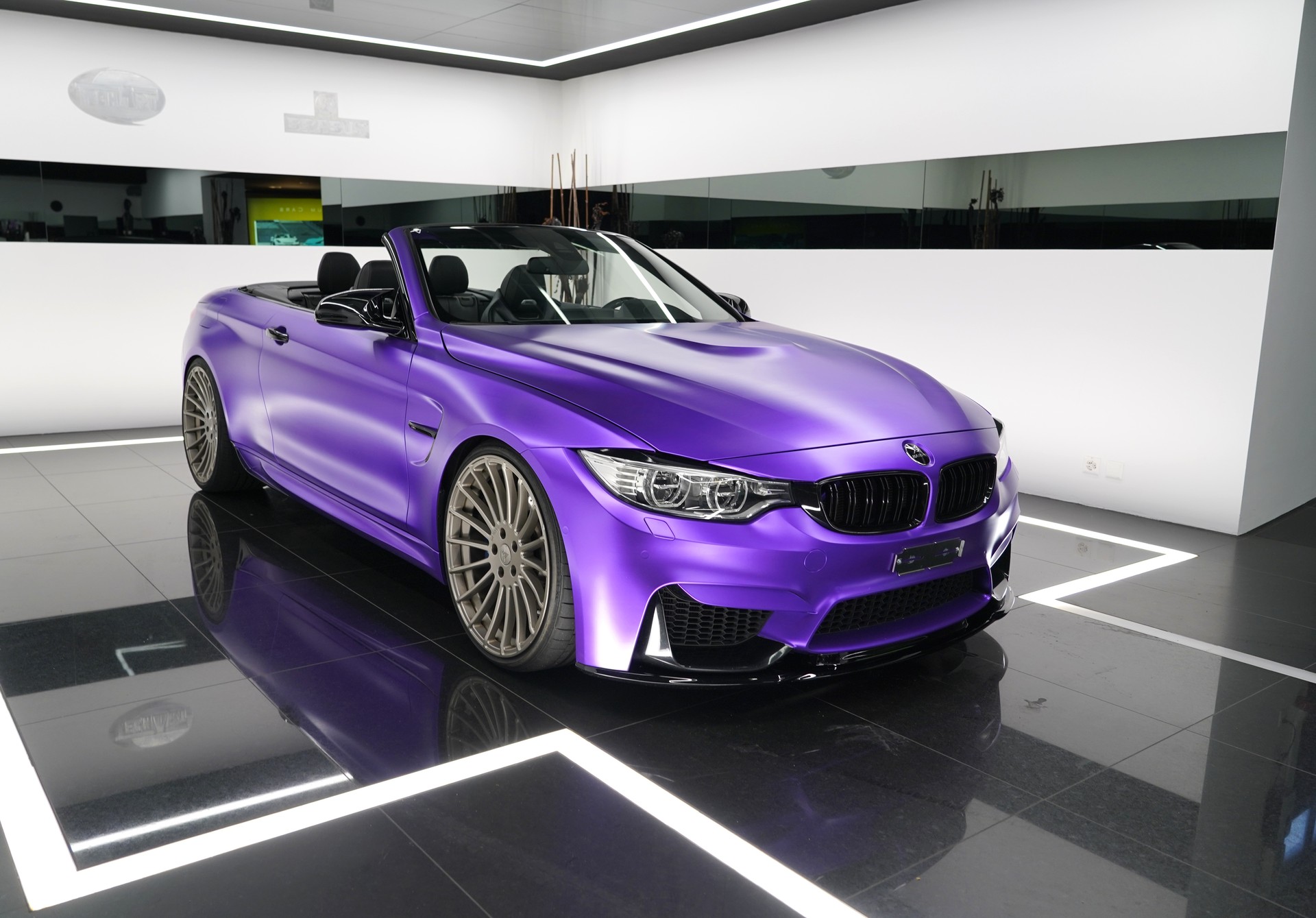 BMW M4 Cabrio-image-2
