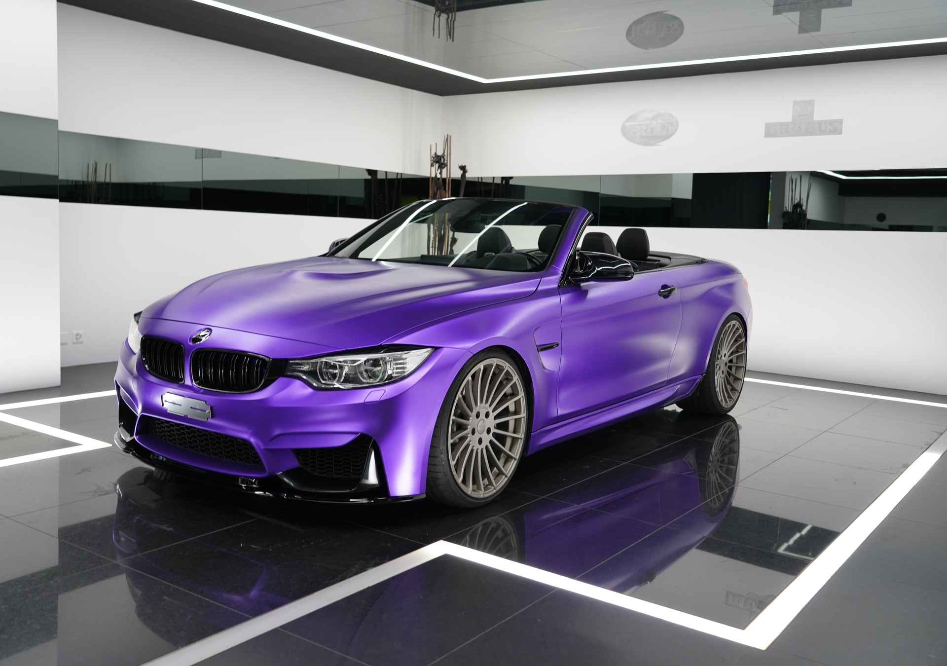 BMW M4 Cabrio-image-0