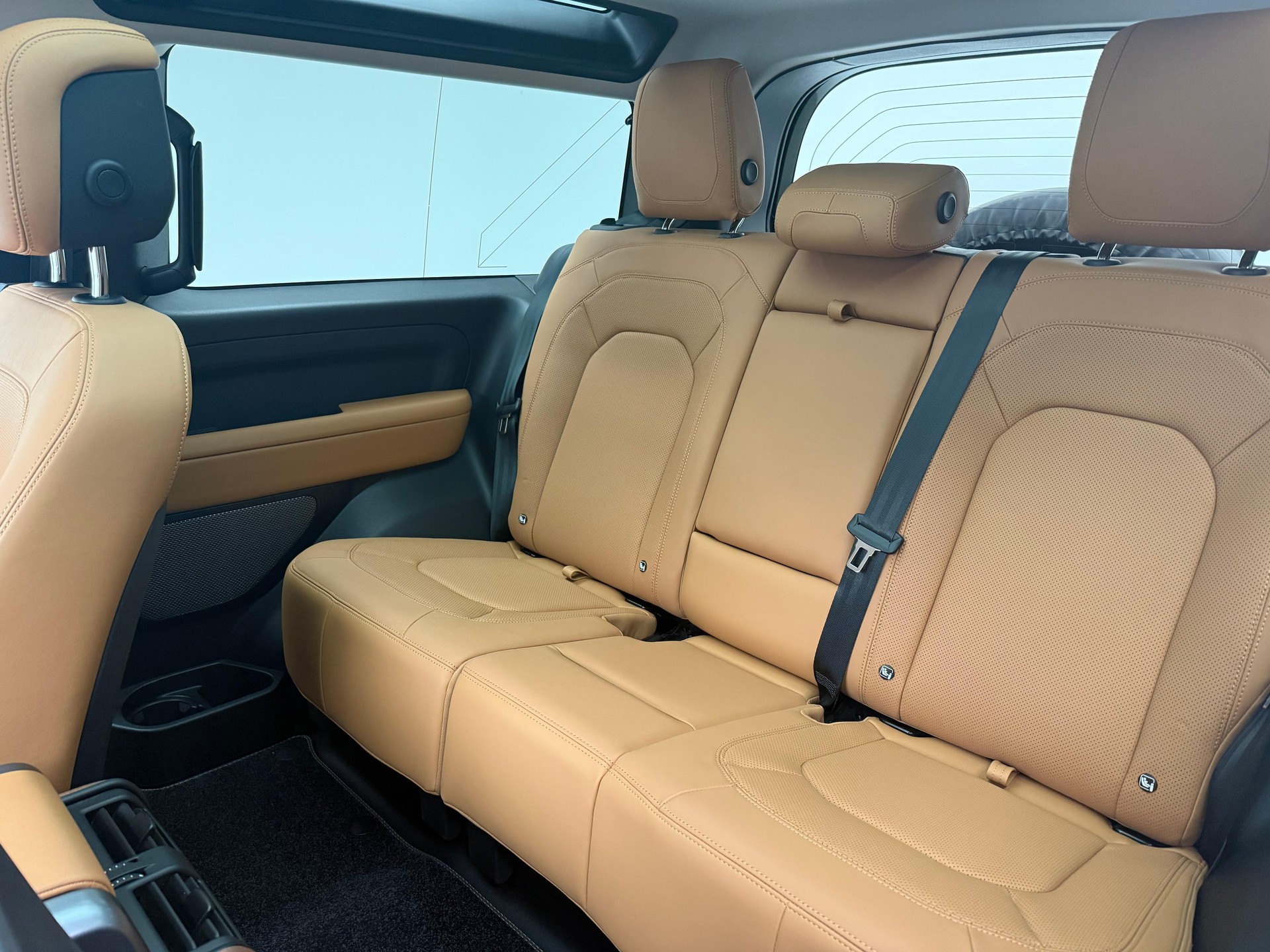 LAND ROVER Defender 90 3.0 D I6 300 SE-image-10