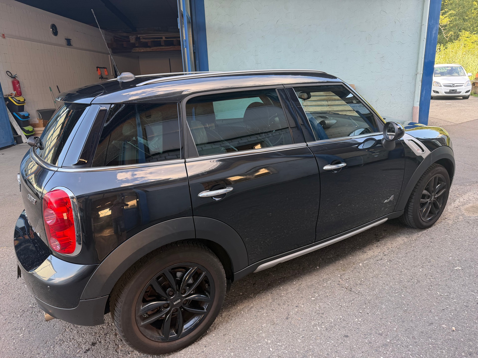 MINI Countryman Cooper ALL4 Steptronic-image-12