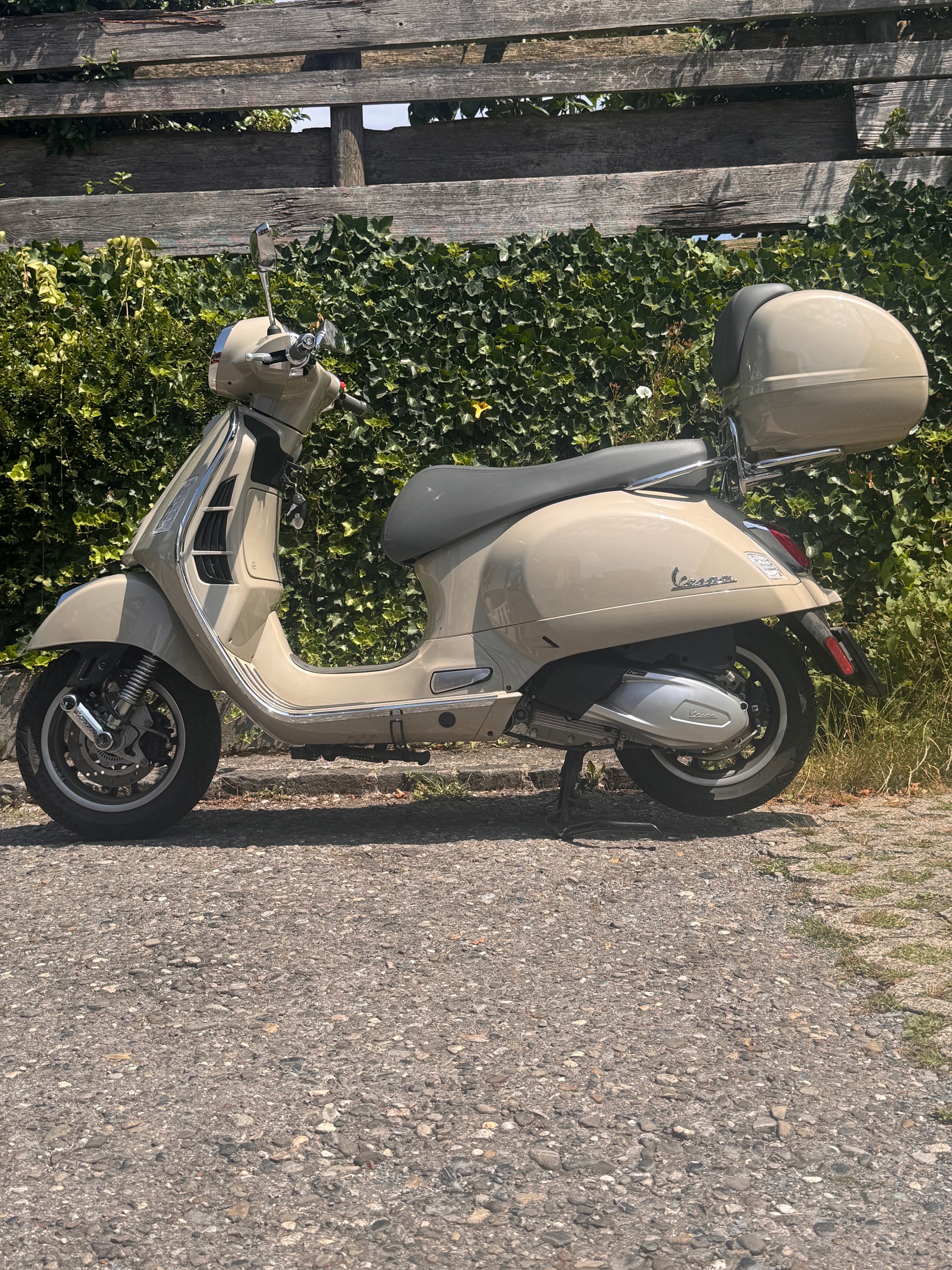 PIAGGIO Vespa GTS 300 ABS