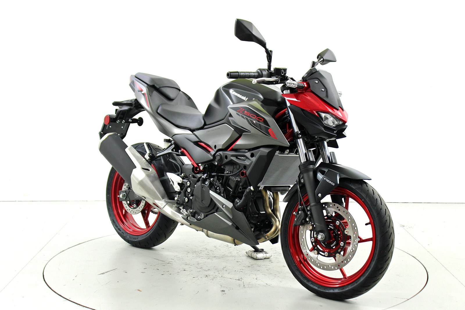 KAWASAKI Z 500 SE ABS-showroom-element-1