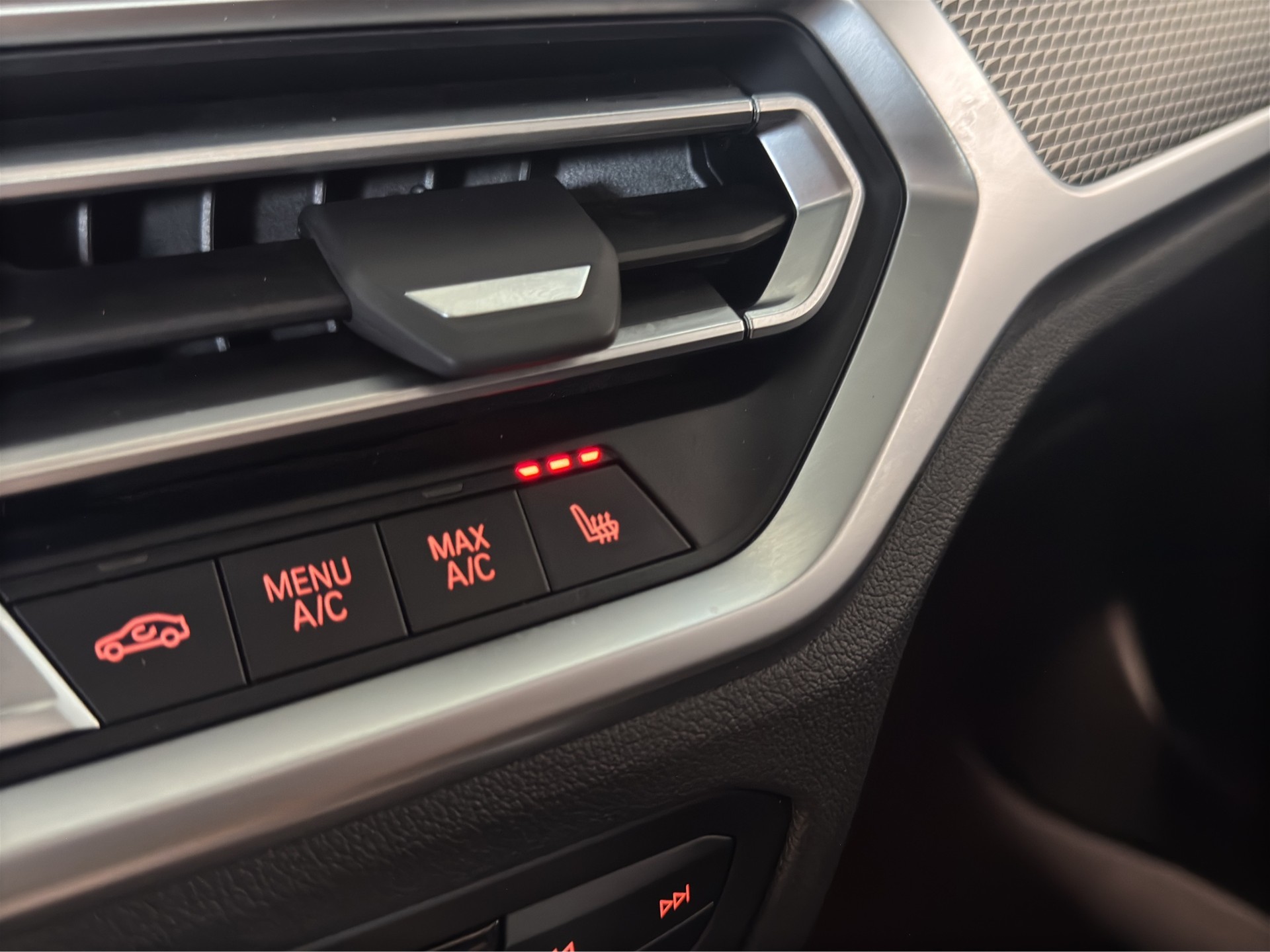 BMW 220d M Sport Pro-image-24