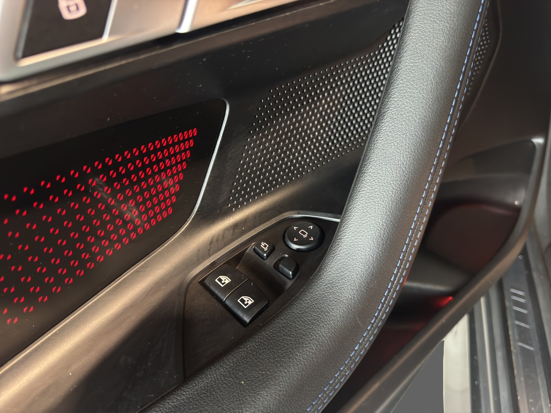 BMW 220d M Sport Pro-image-11