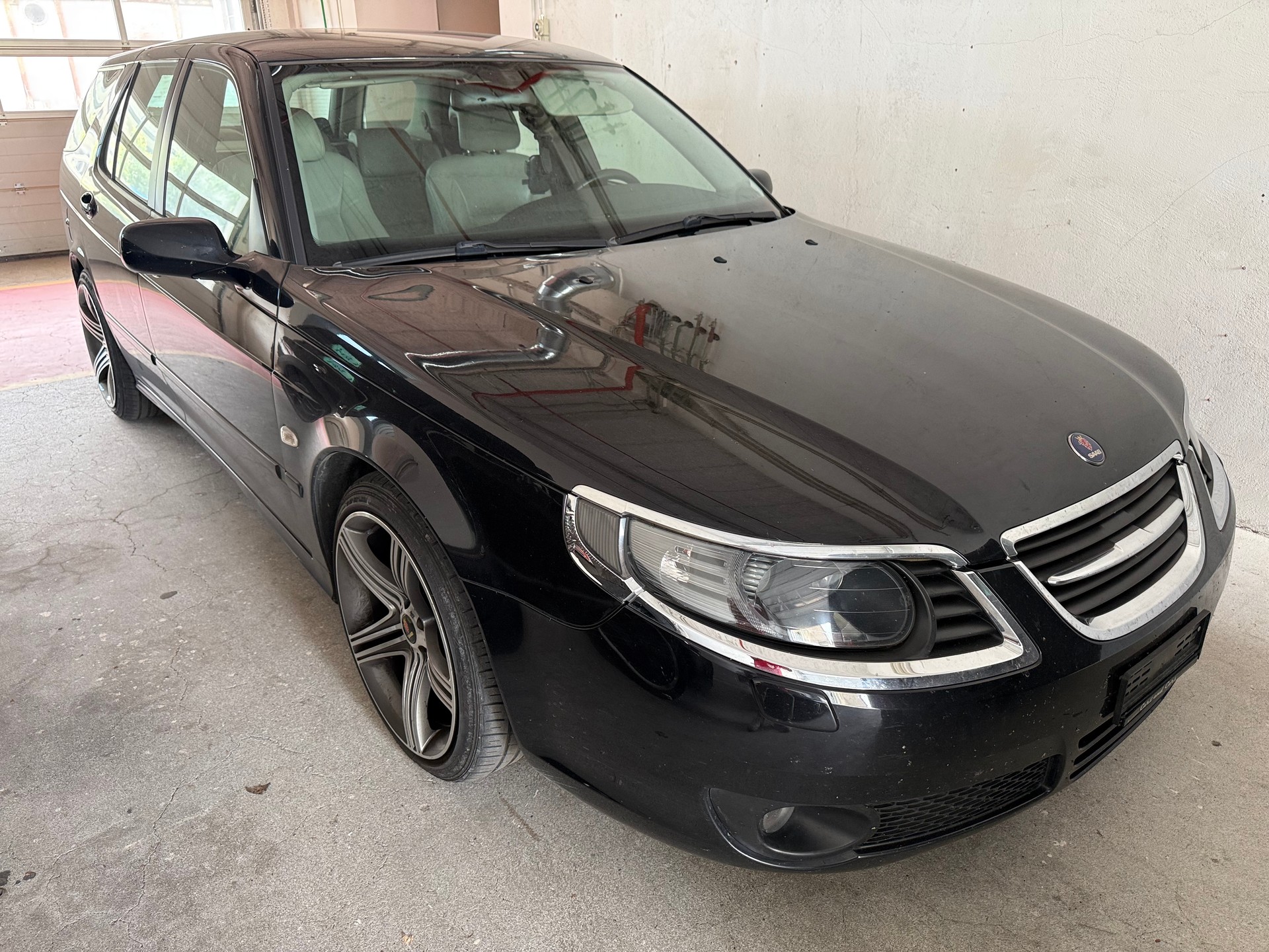 SAAB 9-5 2.3T Aero-image-4