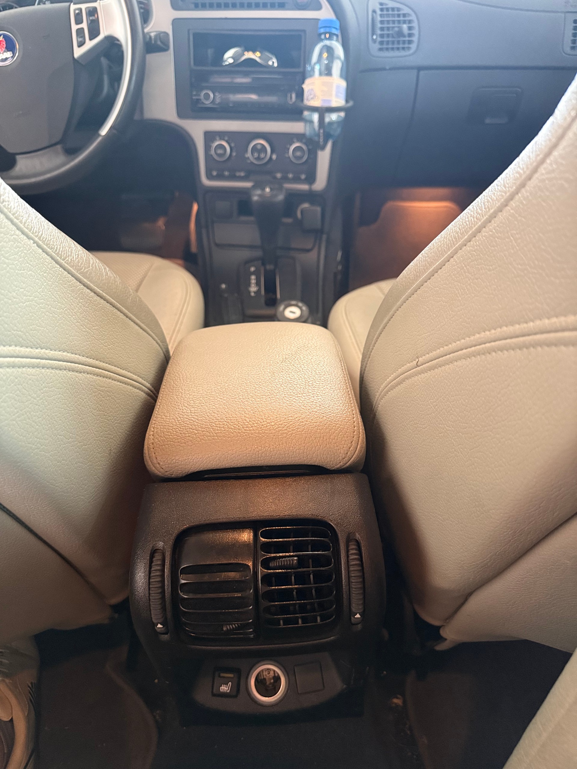 SAAB 9-5 2.3T Aero-image-8