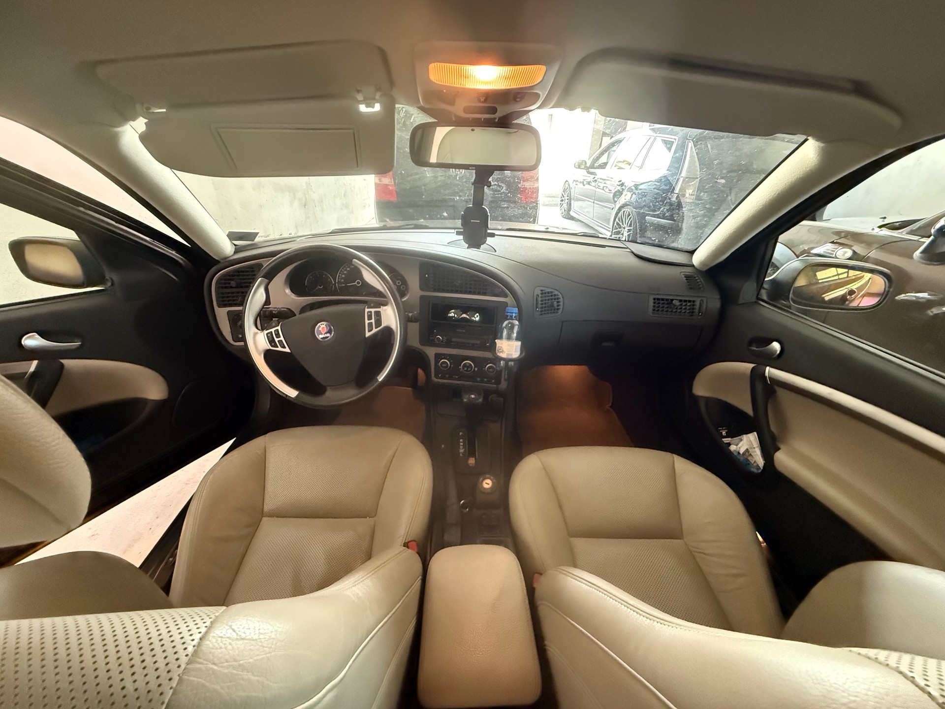 SAAB 9-5 2.3T Aero-image-7