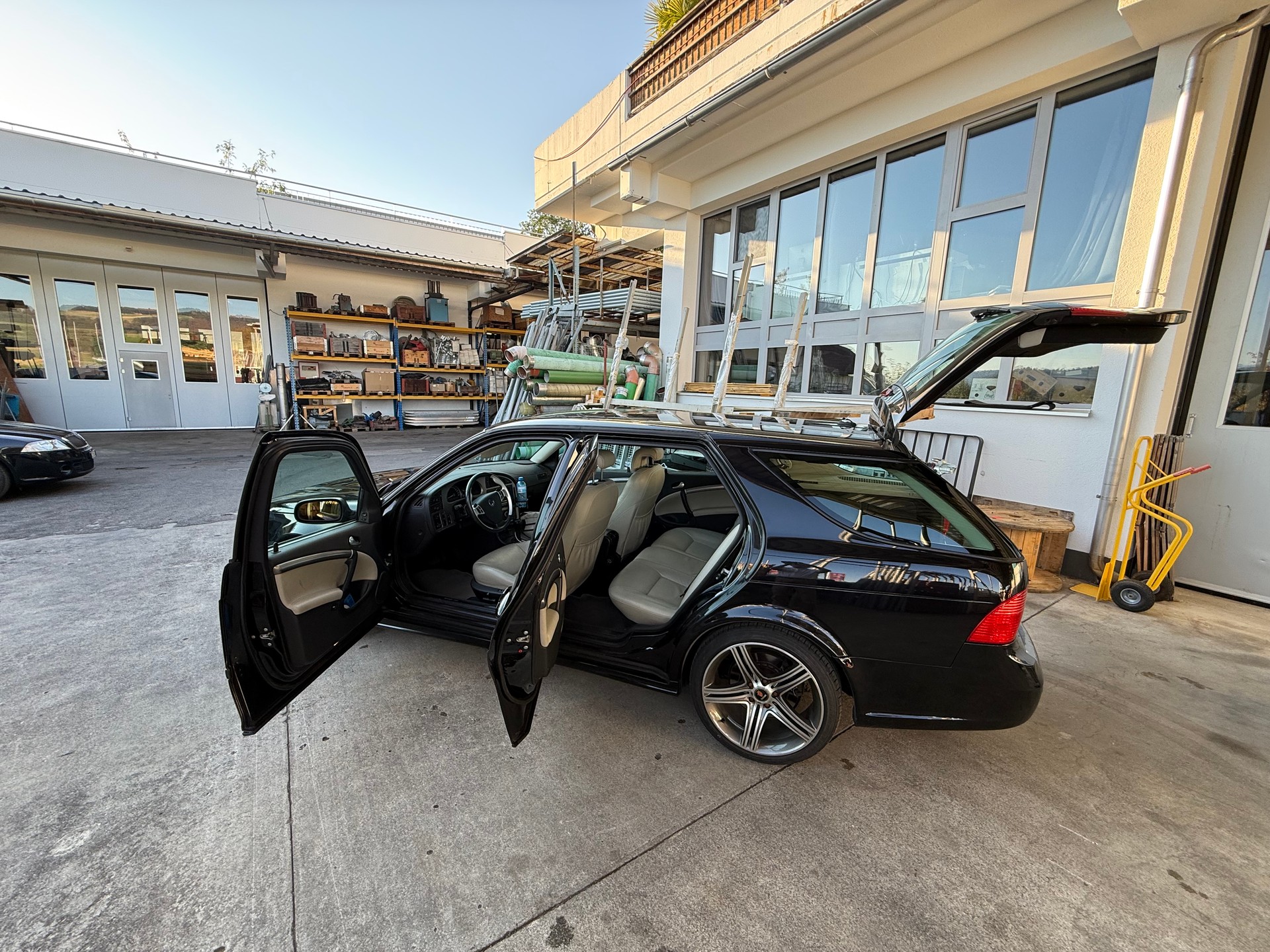 SAAB 9-5 2.3T Aero-image-3