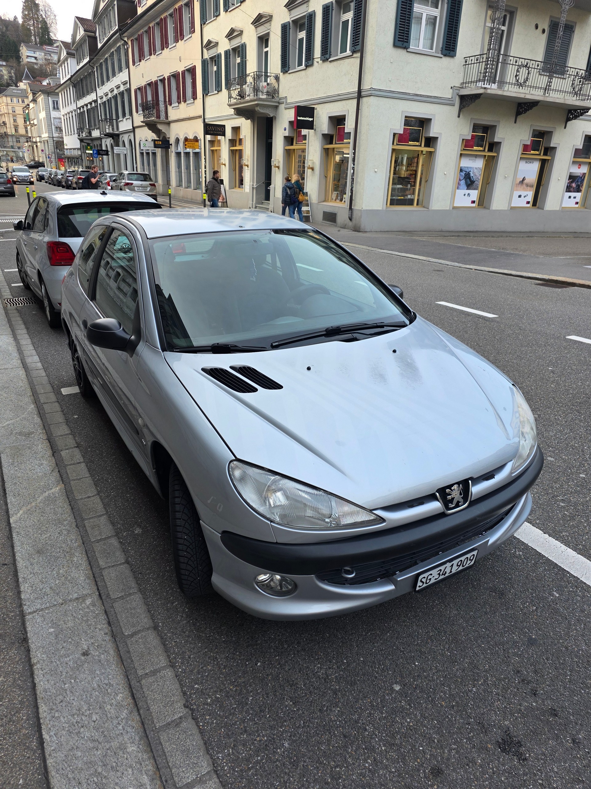 PEUGEOT 206 1.6 XT Premium-image-4