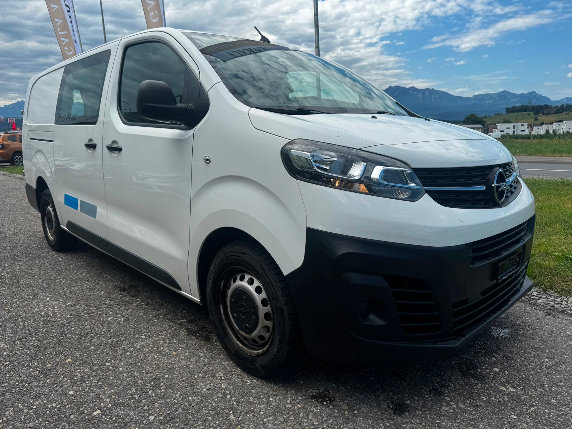 OPEL Vivaro Cargo 2.0 CDTI Enjoy s/s L EN Aut.-image-2