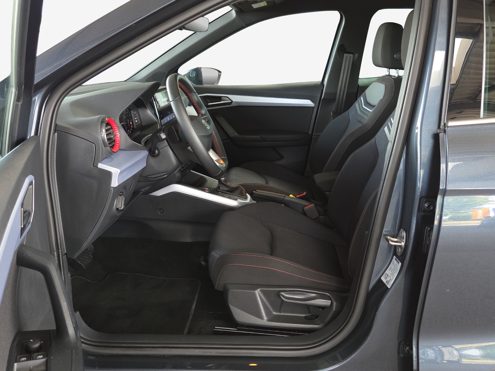 SEAT Arona 1.5 Eco TSI FR DSG-image-7