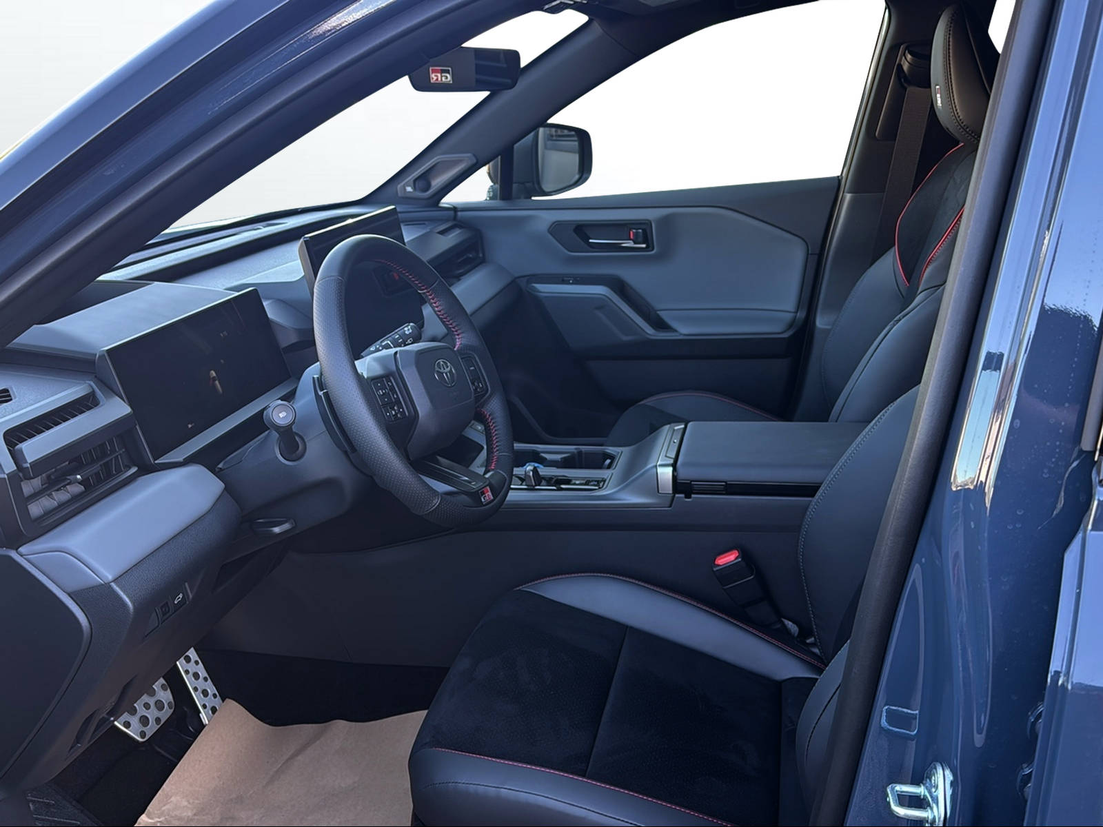 TOYOTA RAV4 2.5 HEV GR Sport-image-7