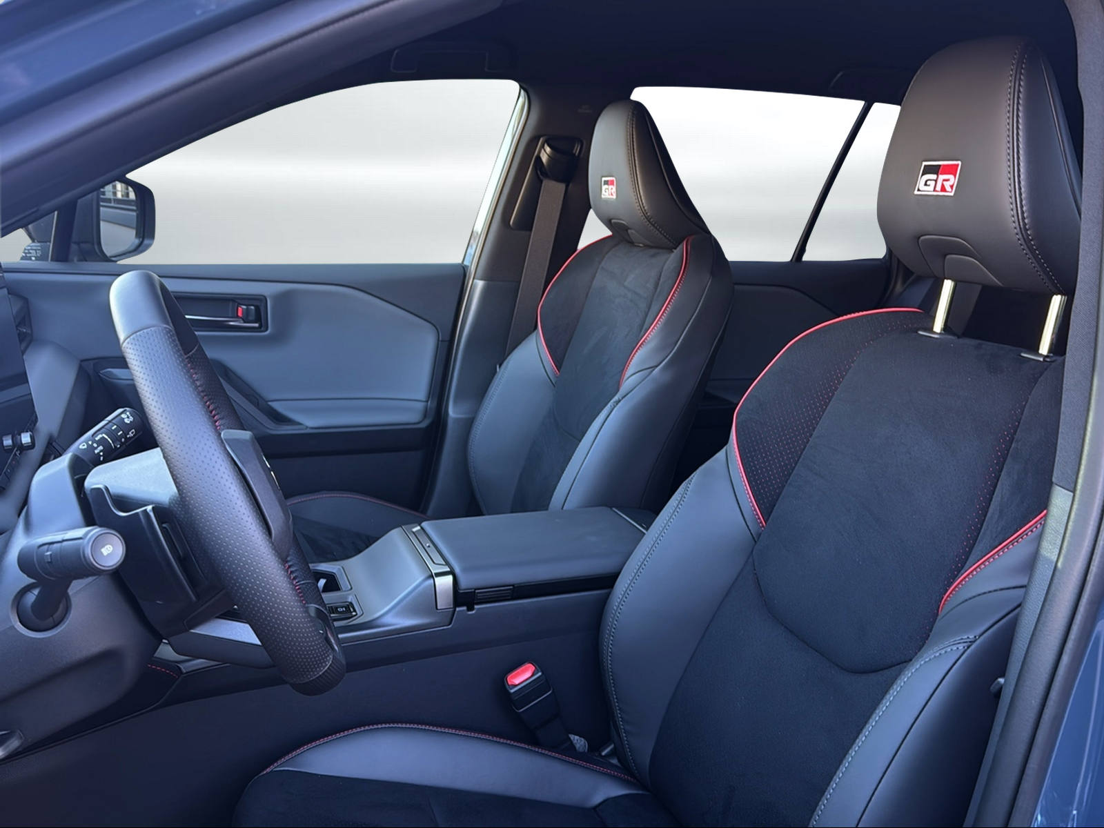 TOYOTA RAV4 2.5 HEV GR Sport-image-6