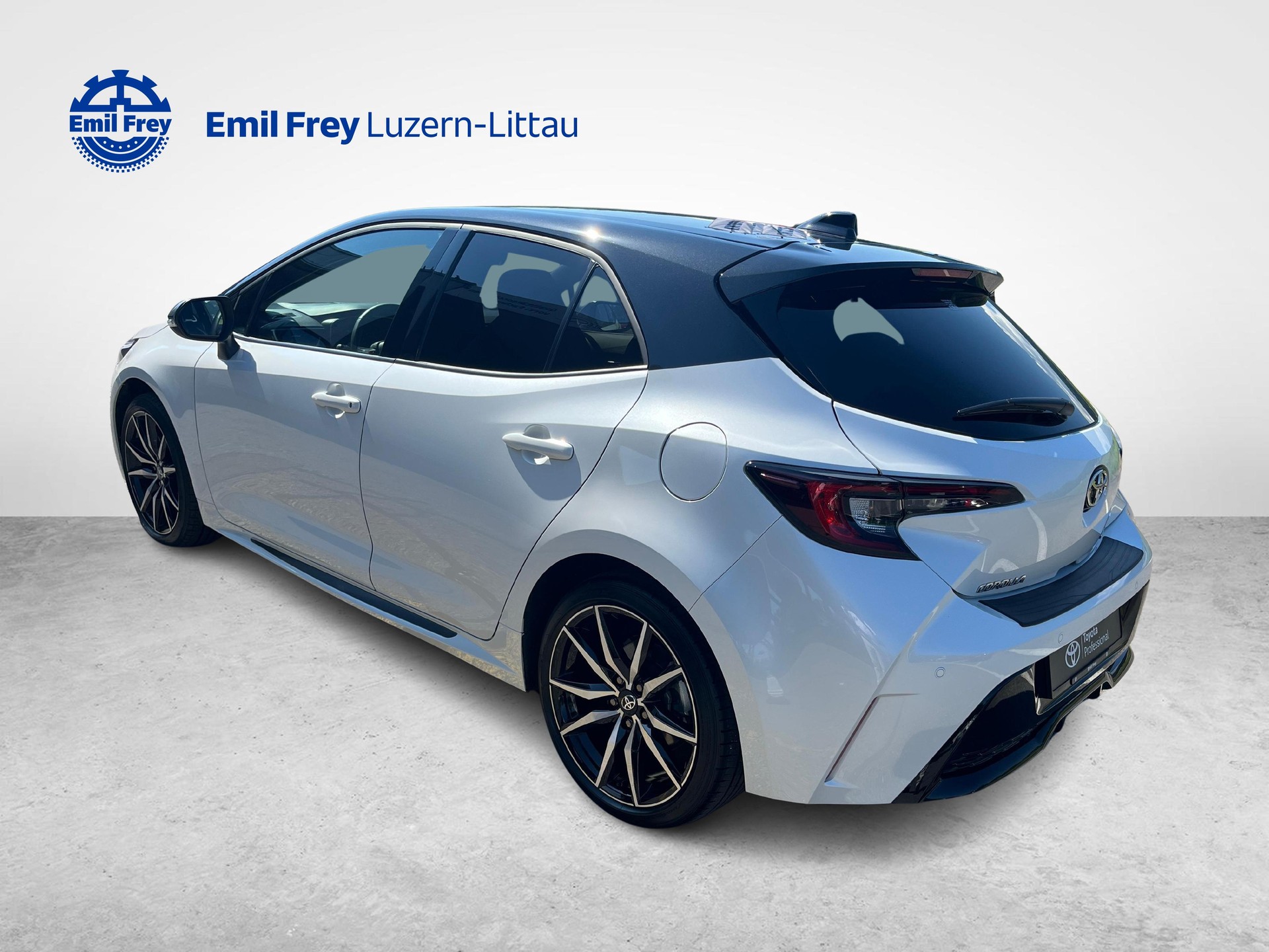 TOYOTA Corolla 2.0 HSD GR Sport-image-2