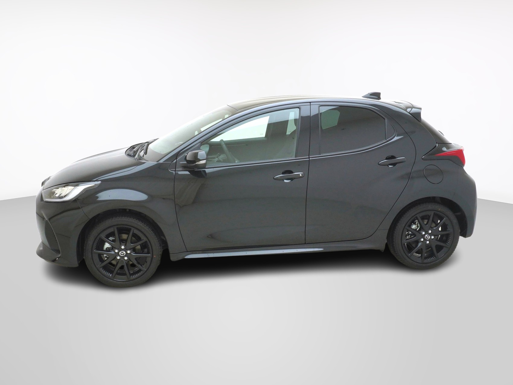 MAZDA 2 1.5 Hybrid Homura-showroom-element-1